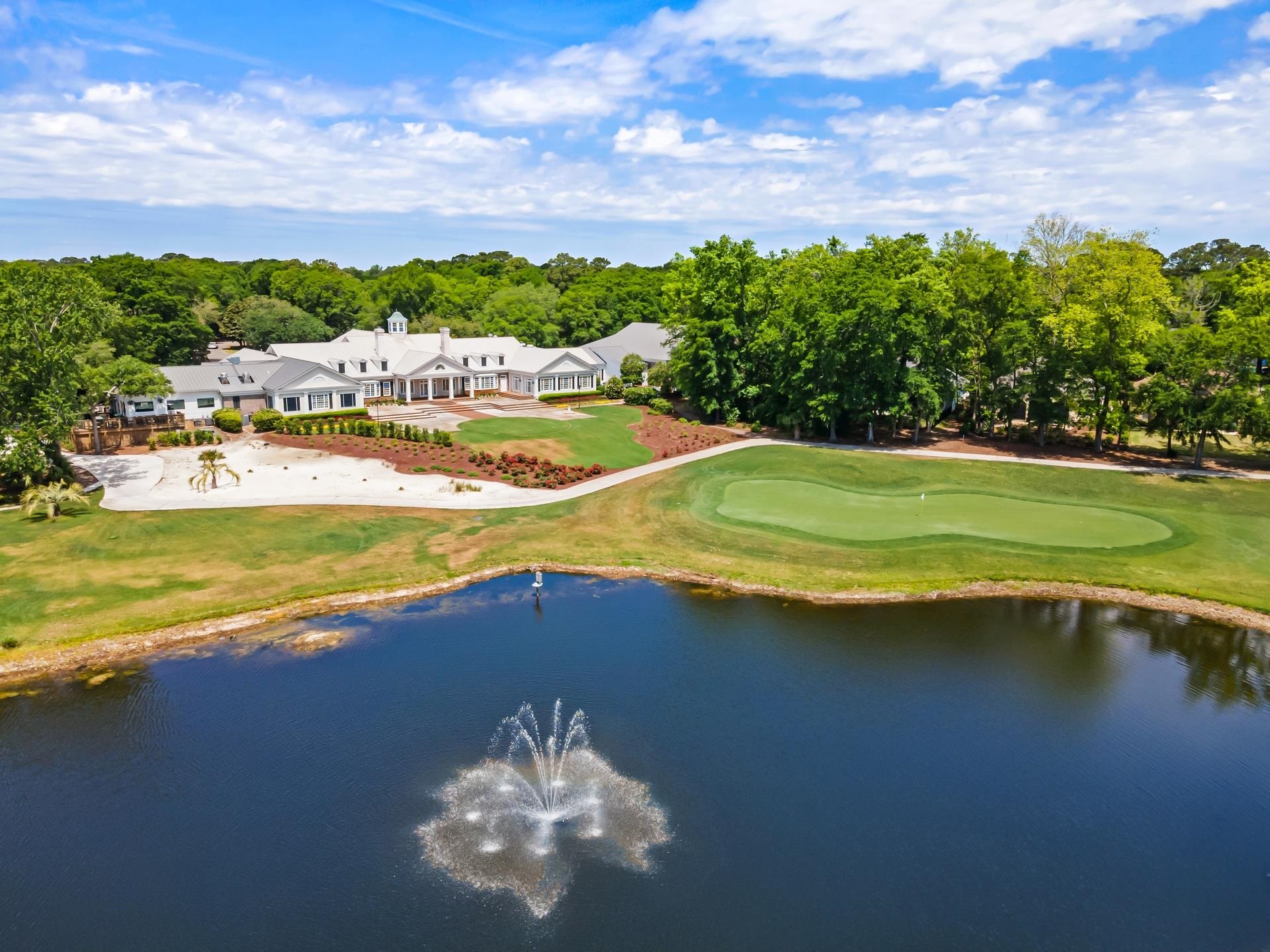 225 Tanglewood Dr. Unit: 1