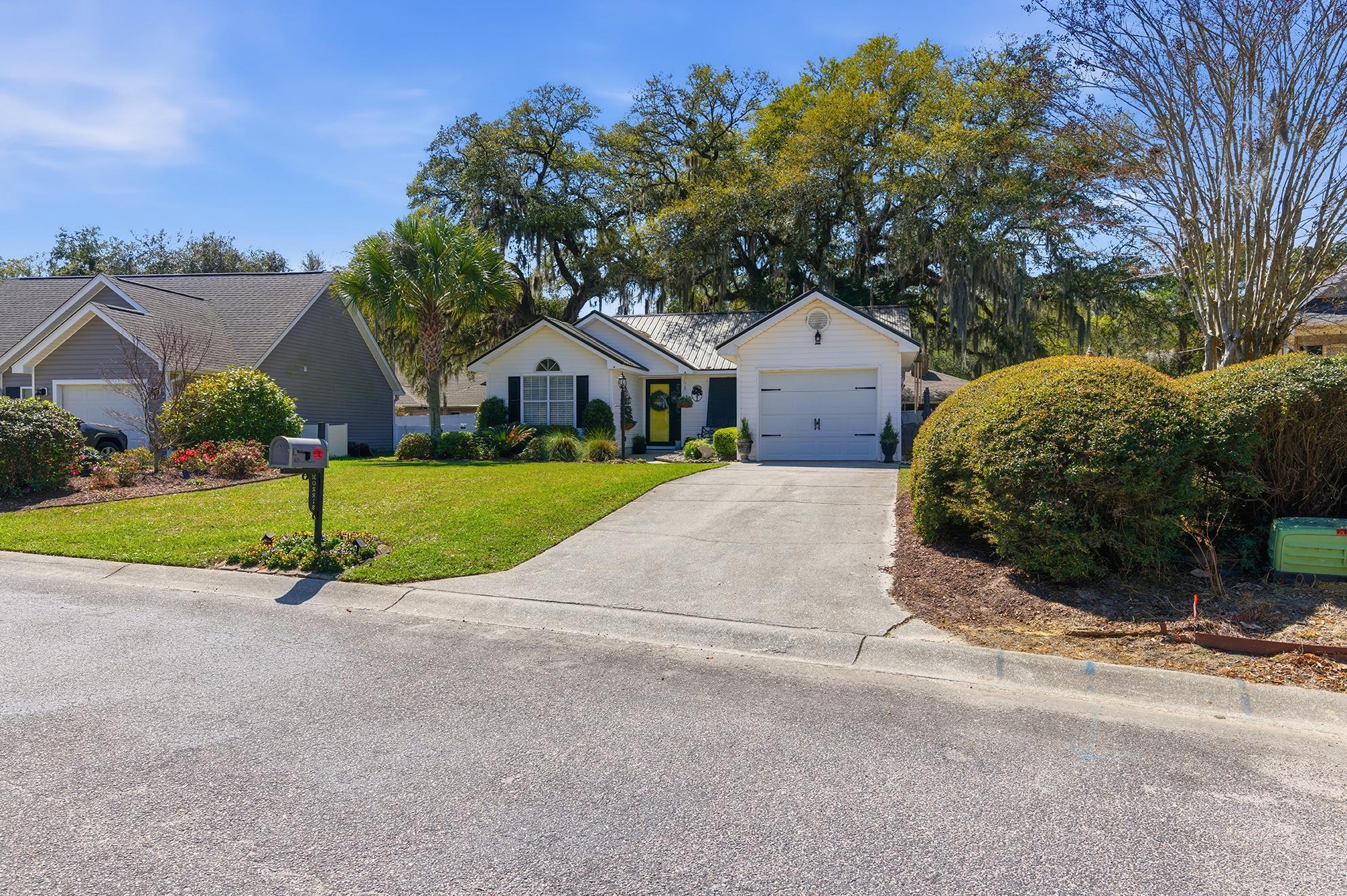 43 Daniel Morrall Ln.