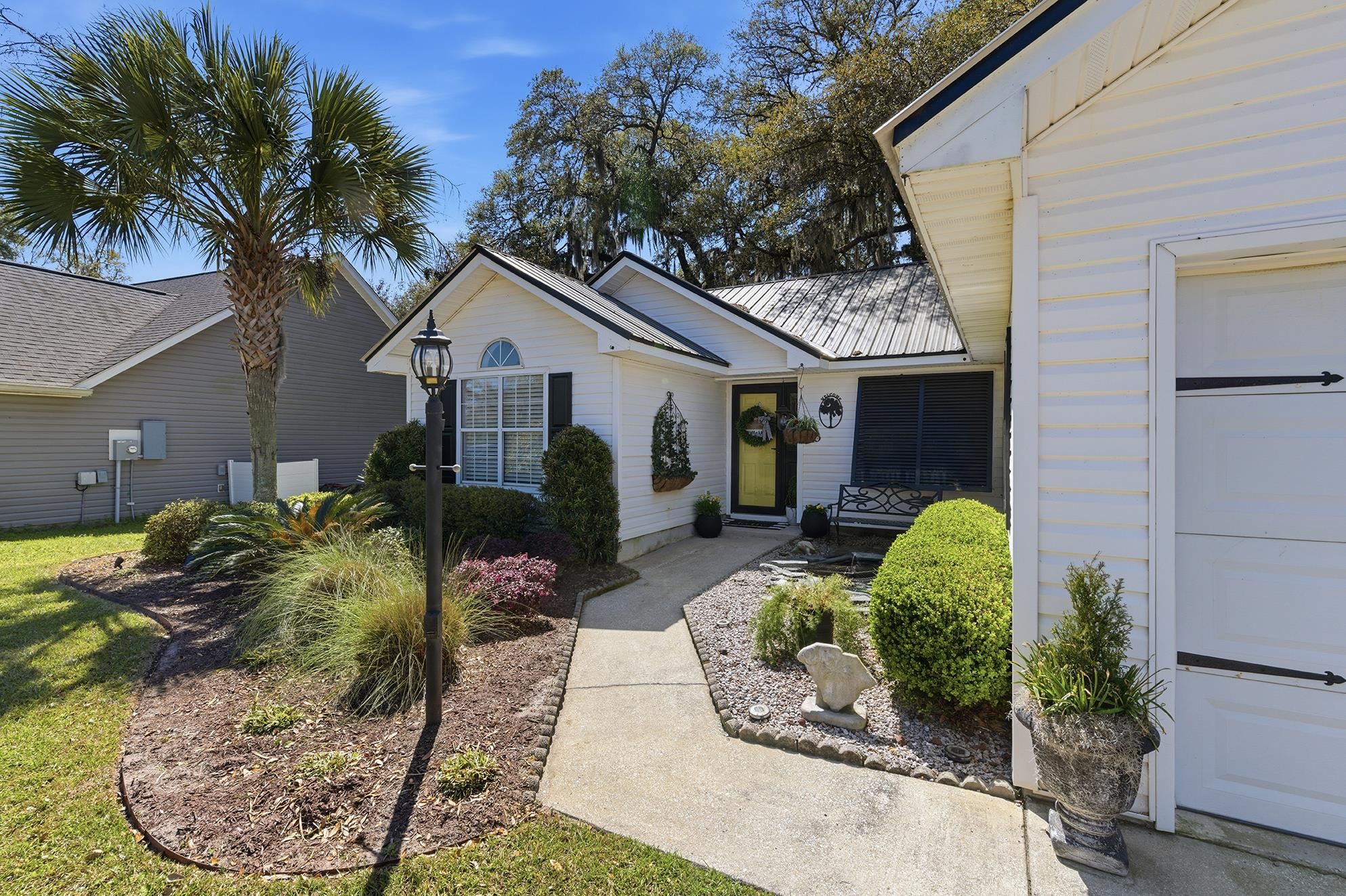 43 Daniel Morrall Ln.