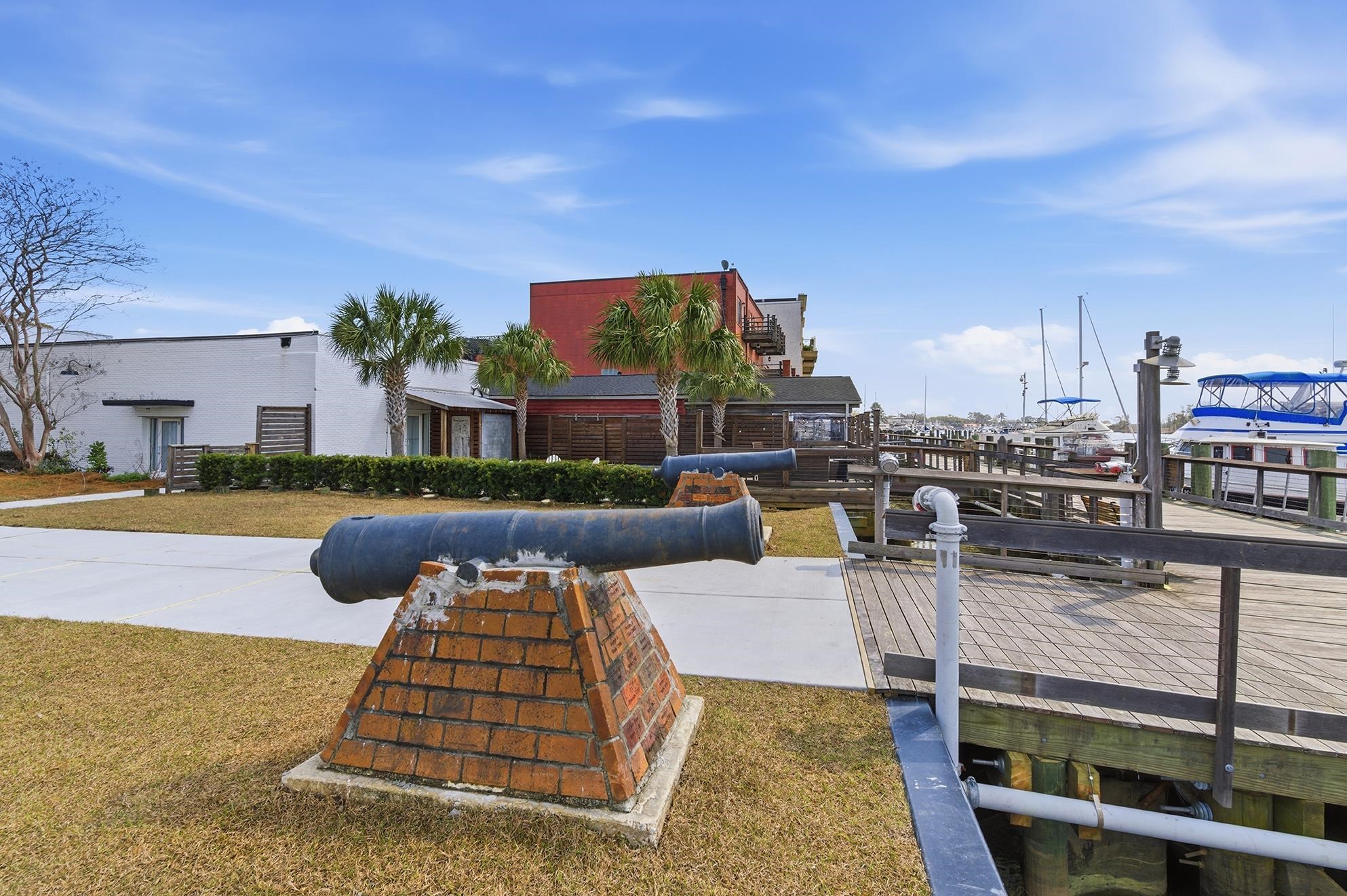 43 Daniel Morrall Ln.