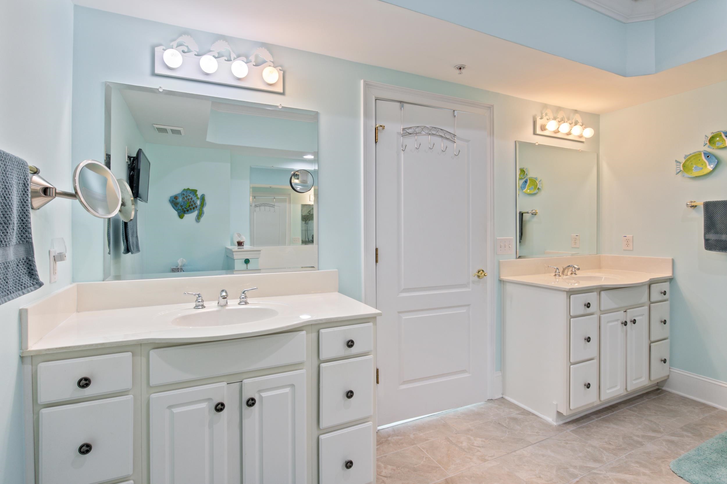 2180 Waterview Dr. Unit: 733