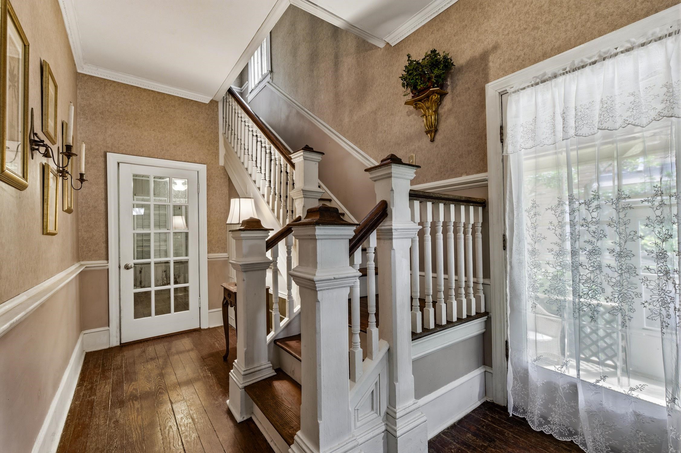 930 Highmarket St.