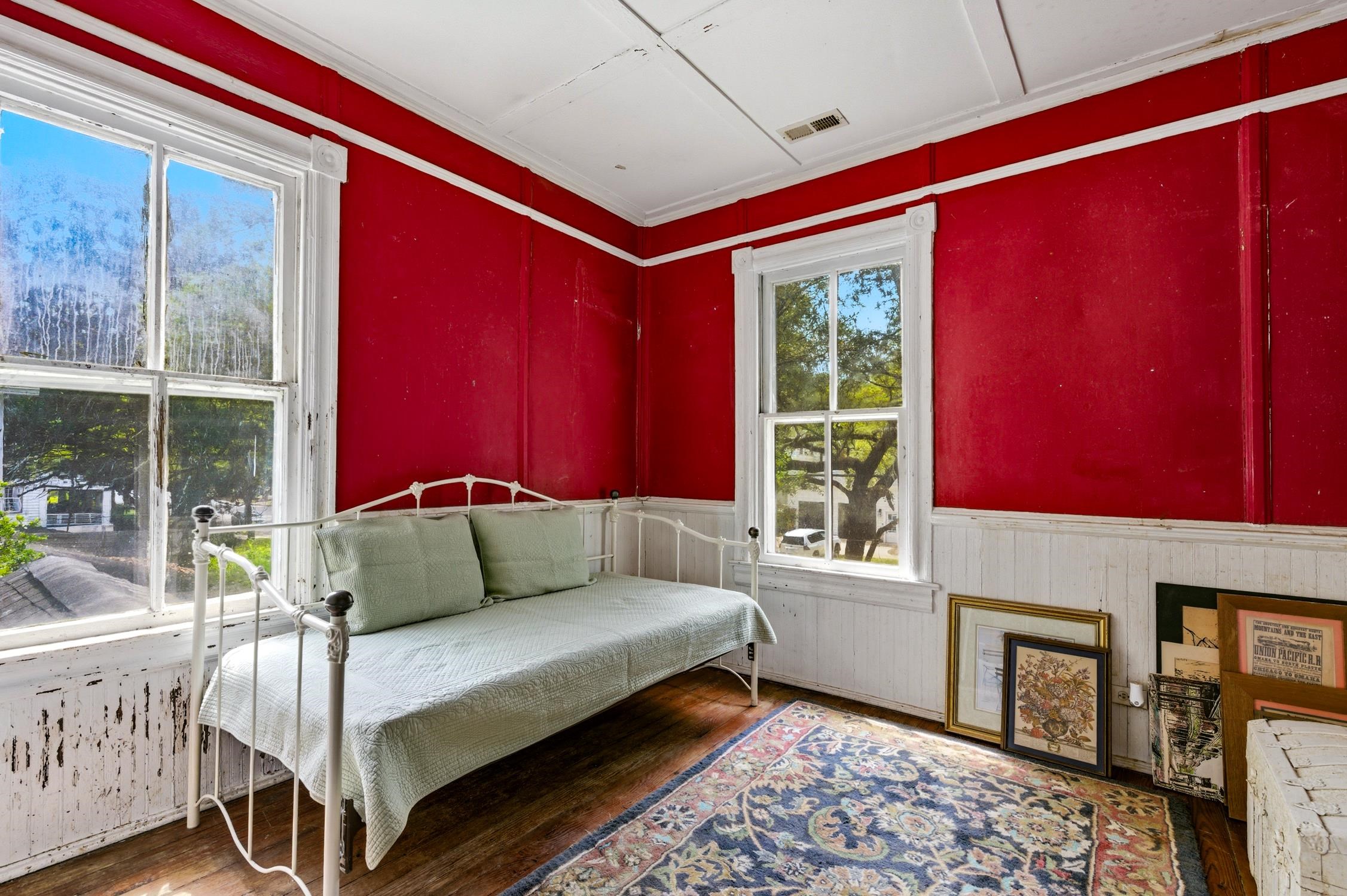 930 Highmarket St.