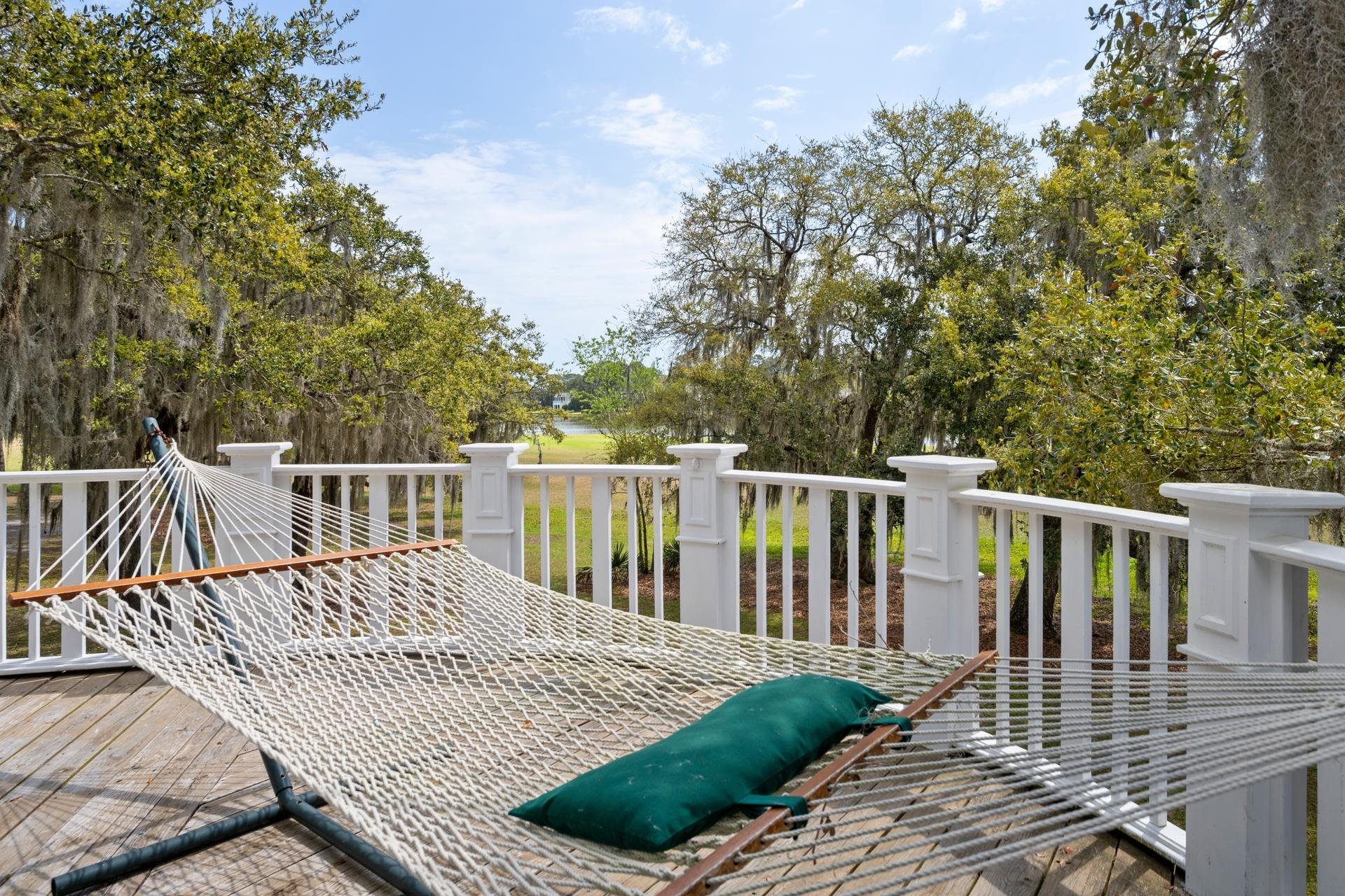 110 Swan Point Trail