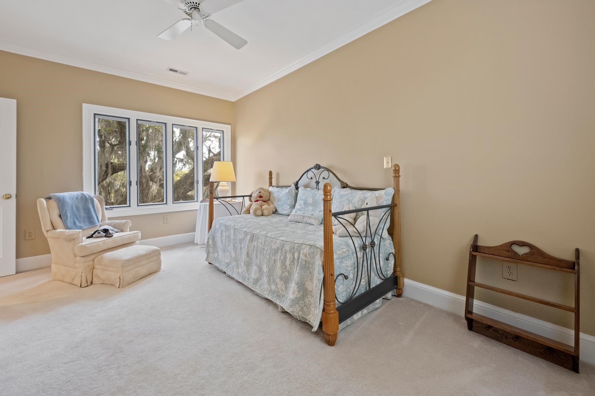 110 Swan Point Trail