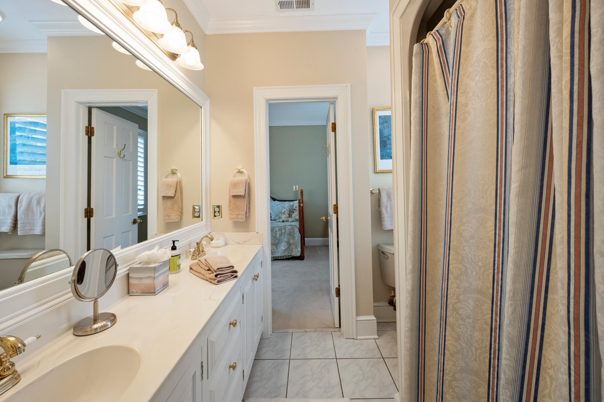 110 Swan Point Trail