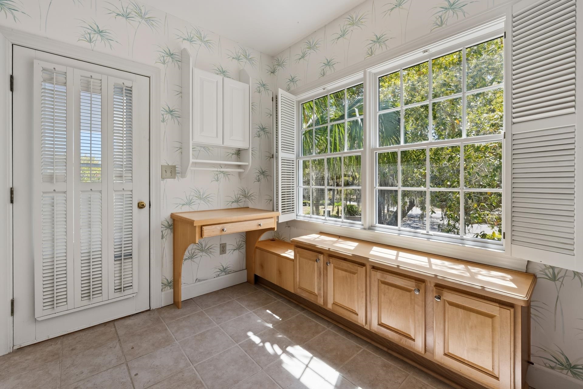 80 Collins Meadow Dr. Unit: 18