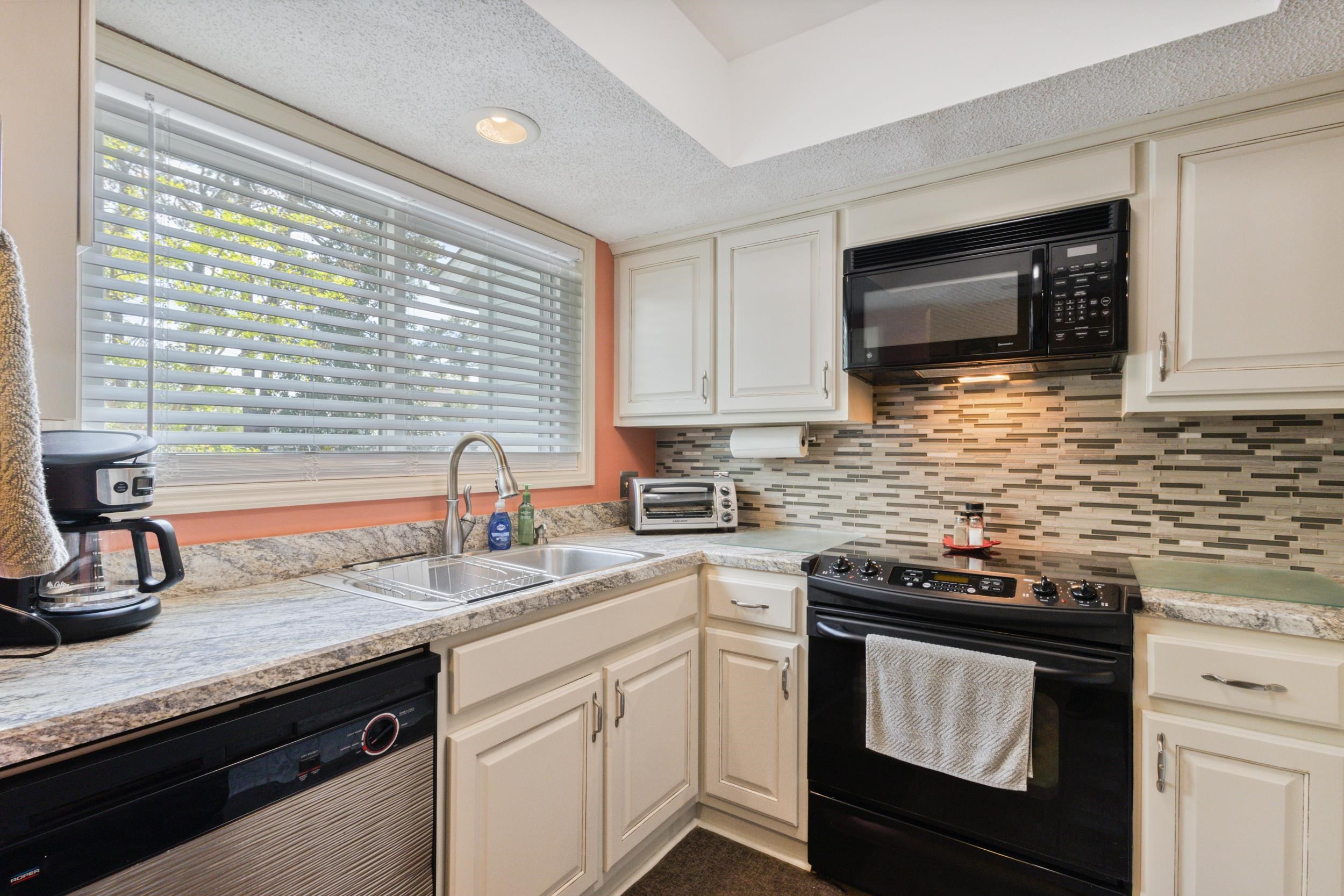 100 Shadow Moss Pl. Unit: 94