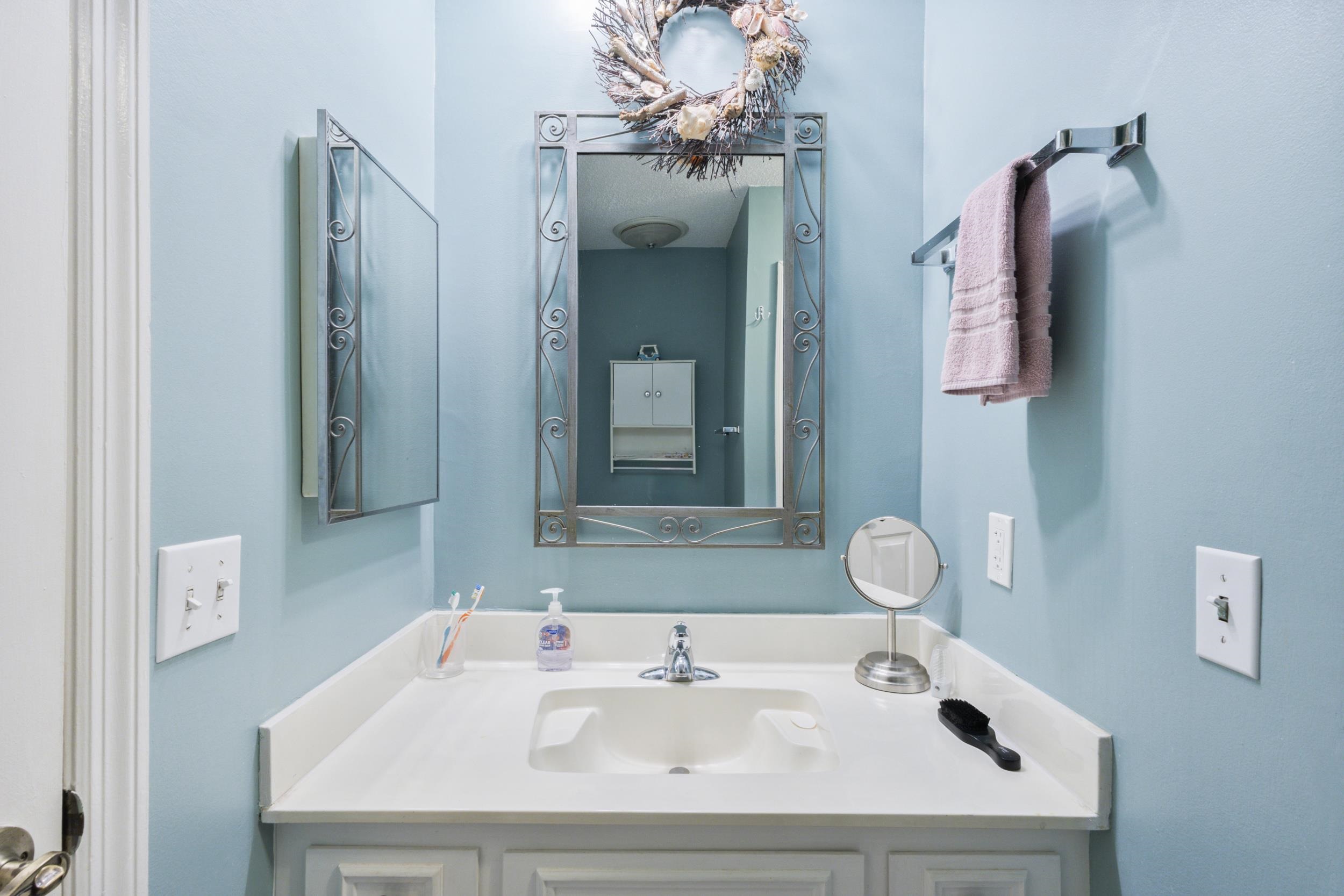 100 Shadow Moss Pl. Unit: 94