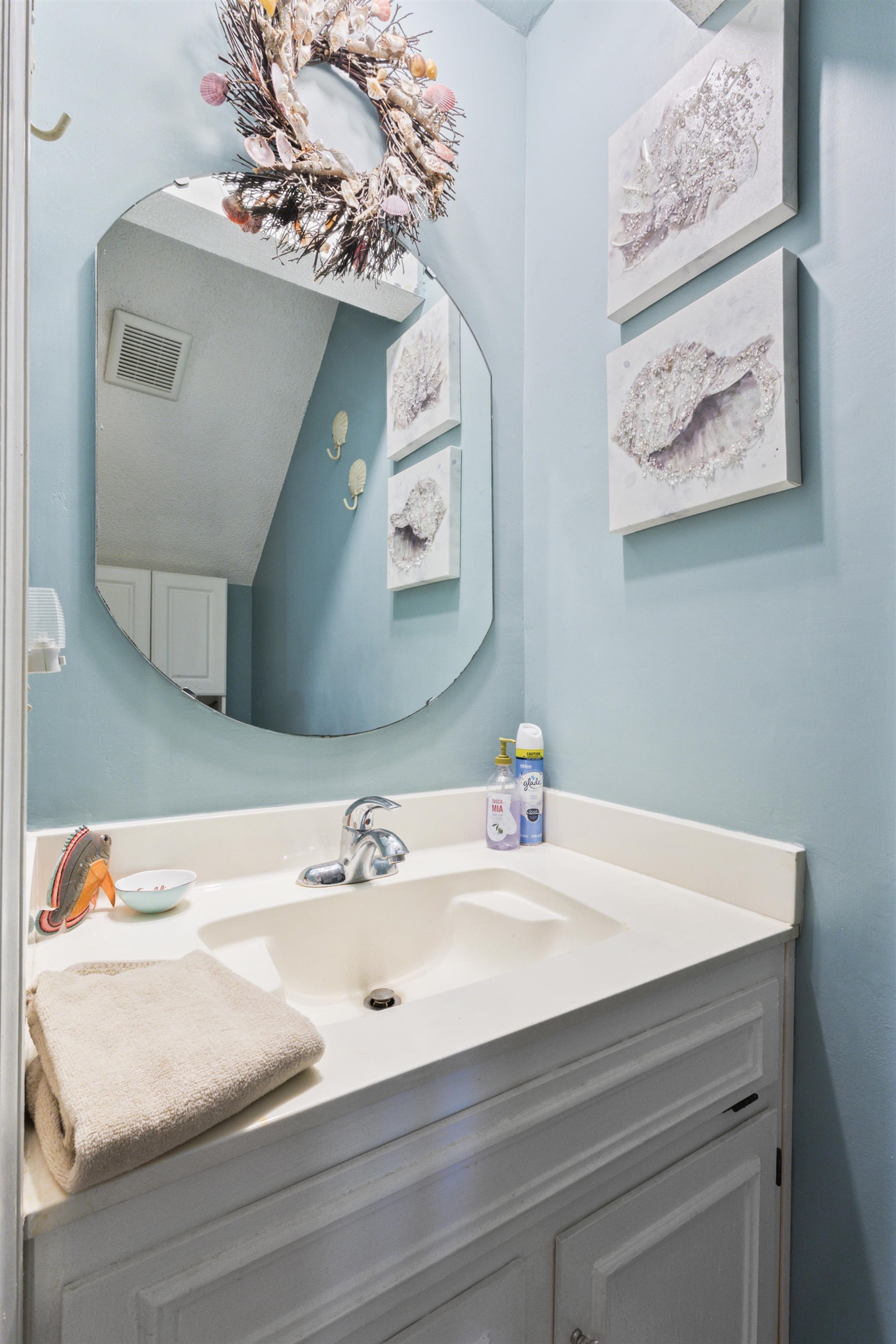 100 Shadow Moss Pl. Unit: 94