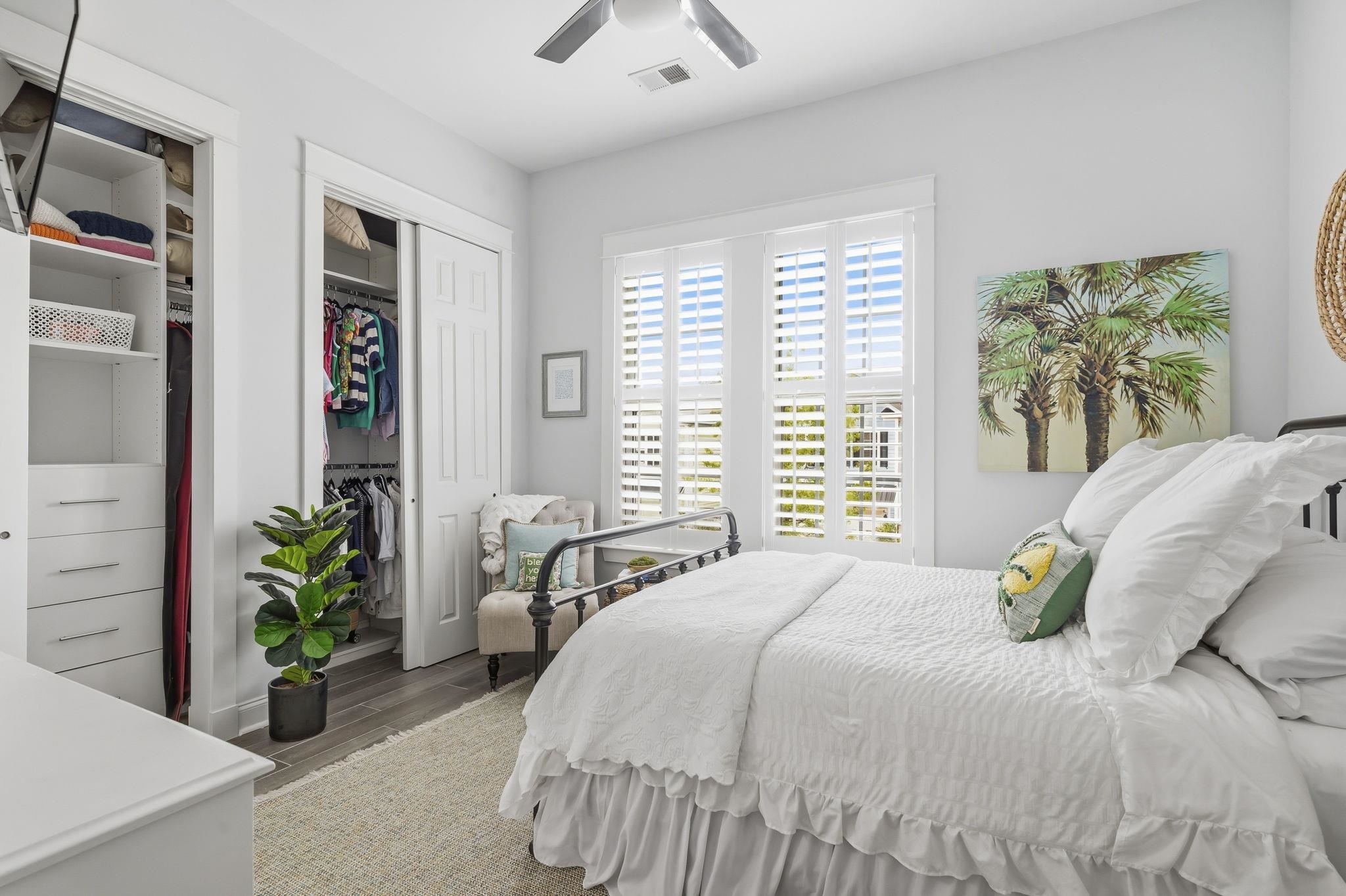 798 Shine Ave. Unit: 798