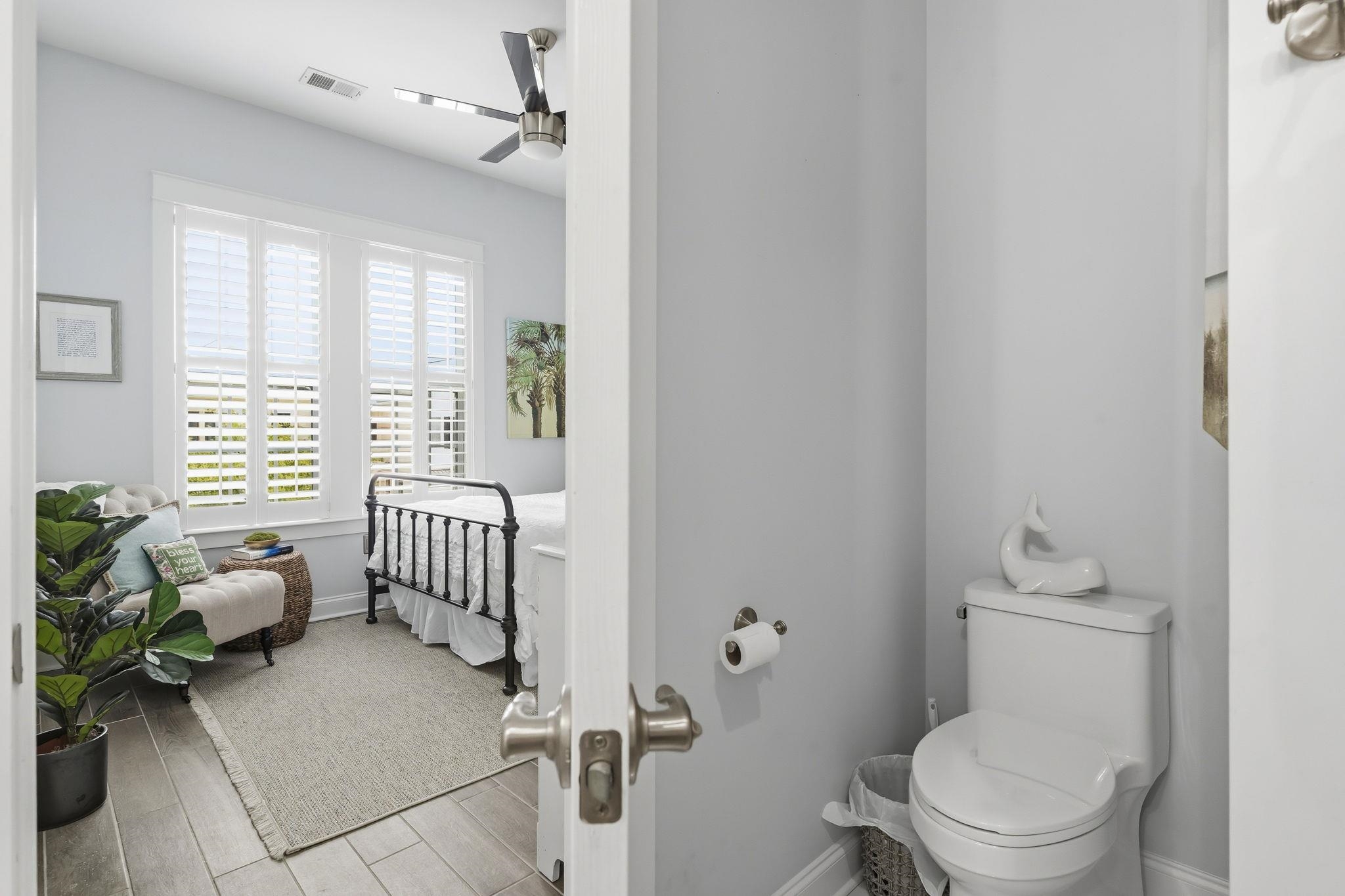798 Shine Ave. Unit: 798