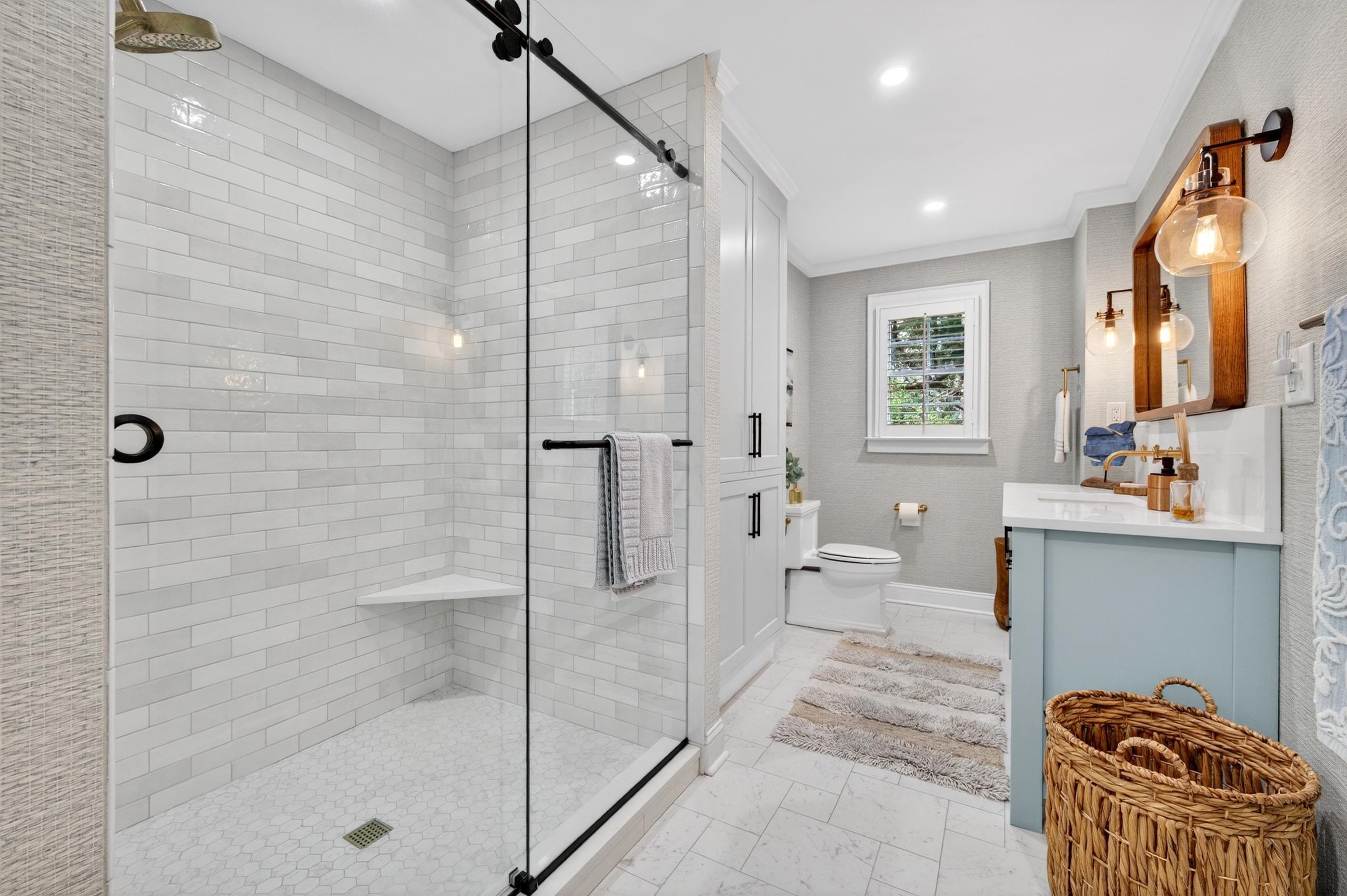 60 Seawind Ct.