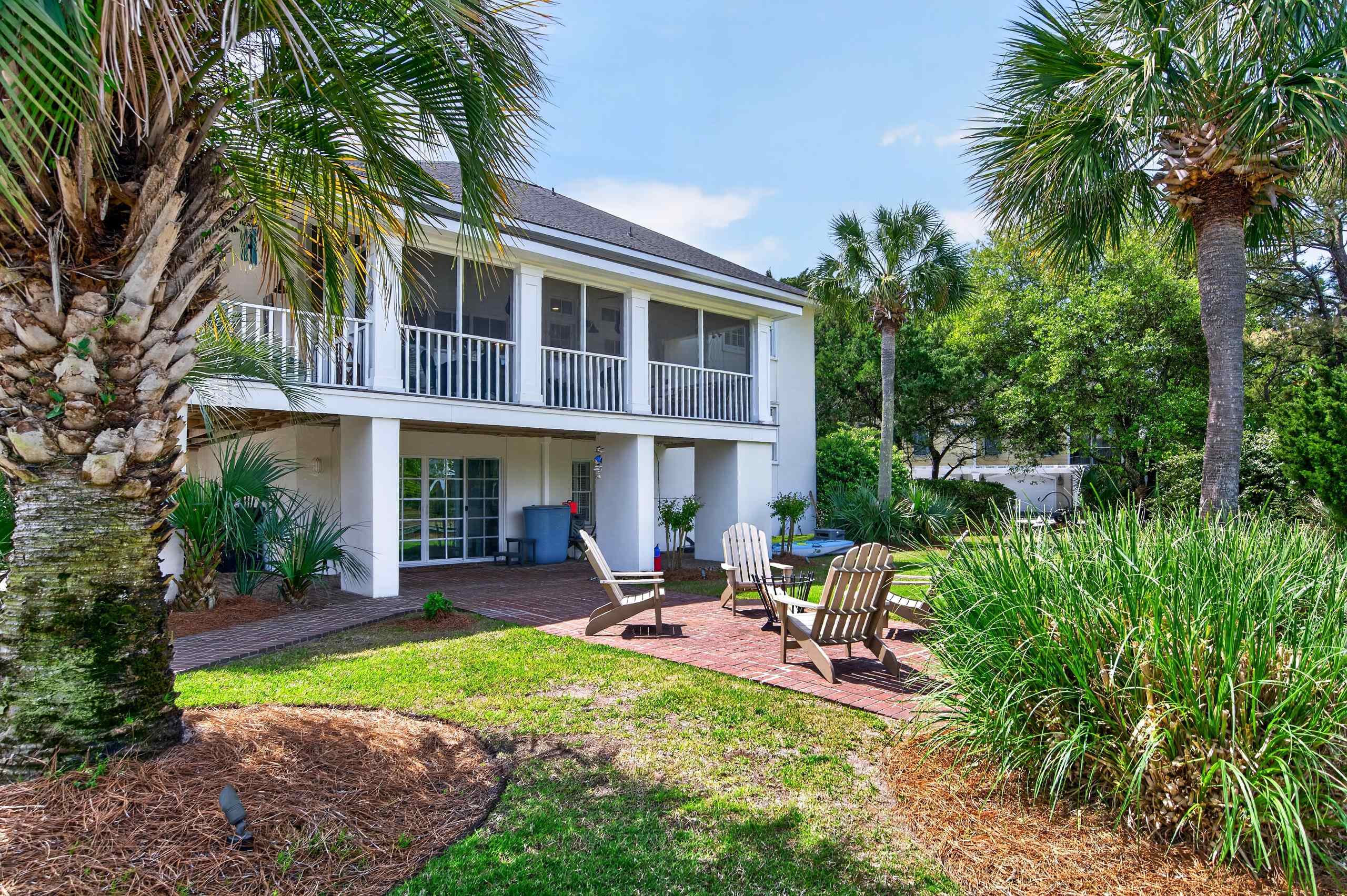 60 Seawind Ct.