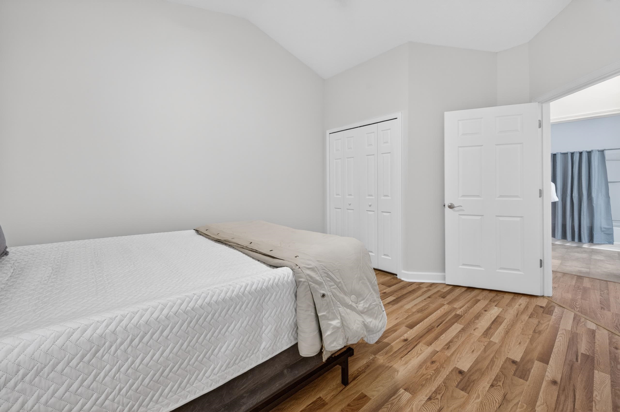 56 Highgrove Ct. Unit: 2