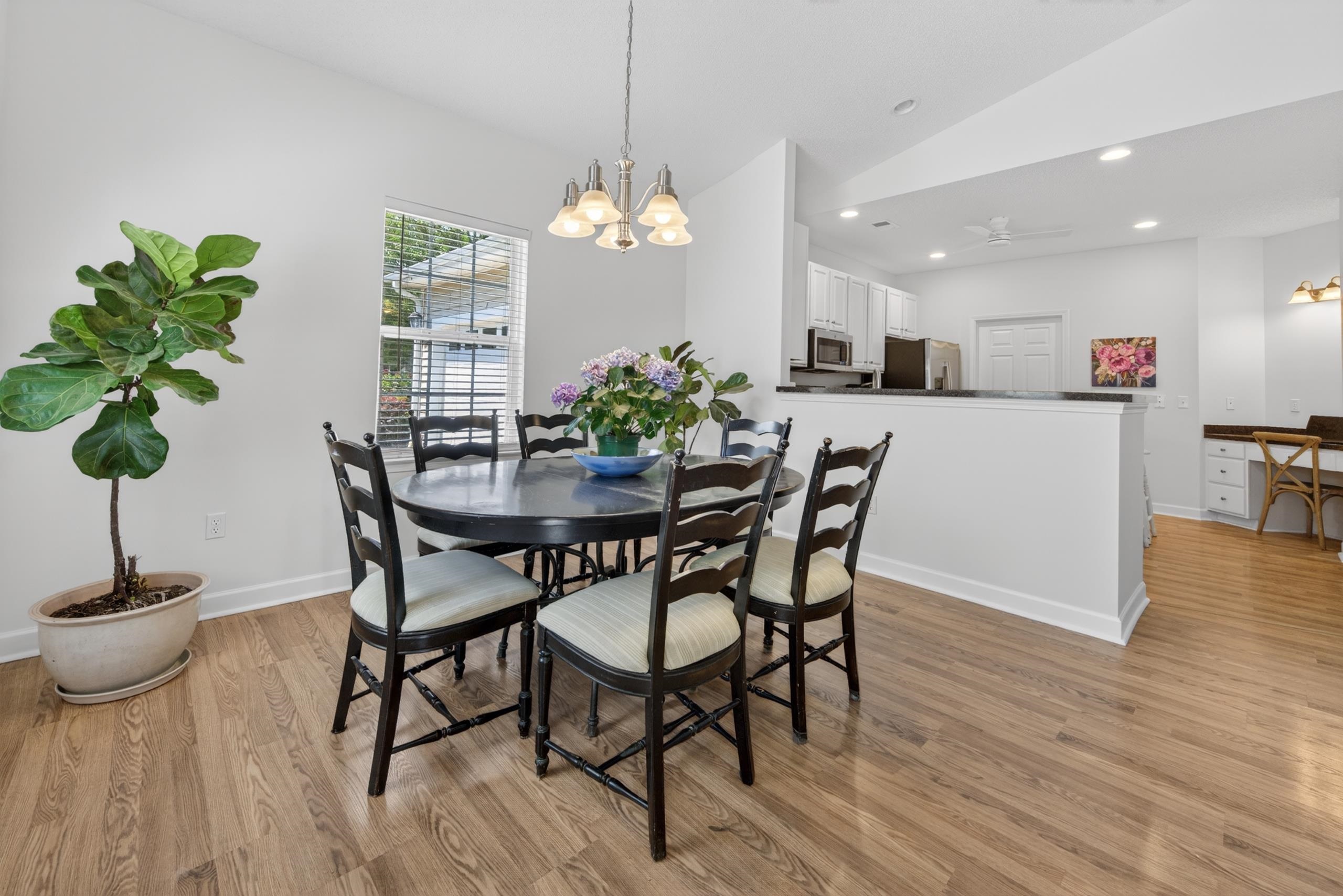 56 Highgrove Ct. Unit: 2