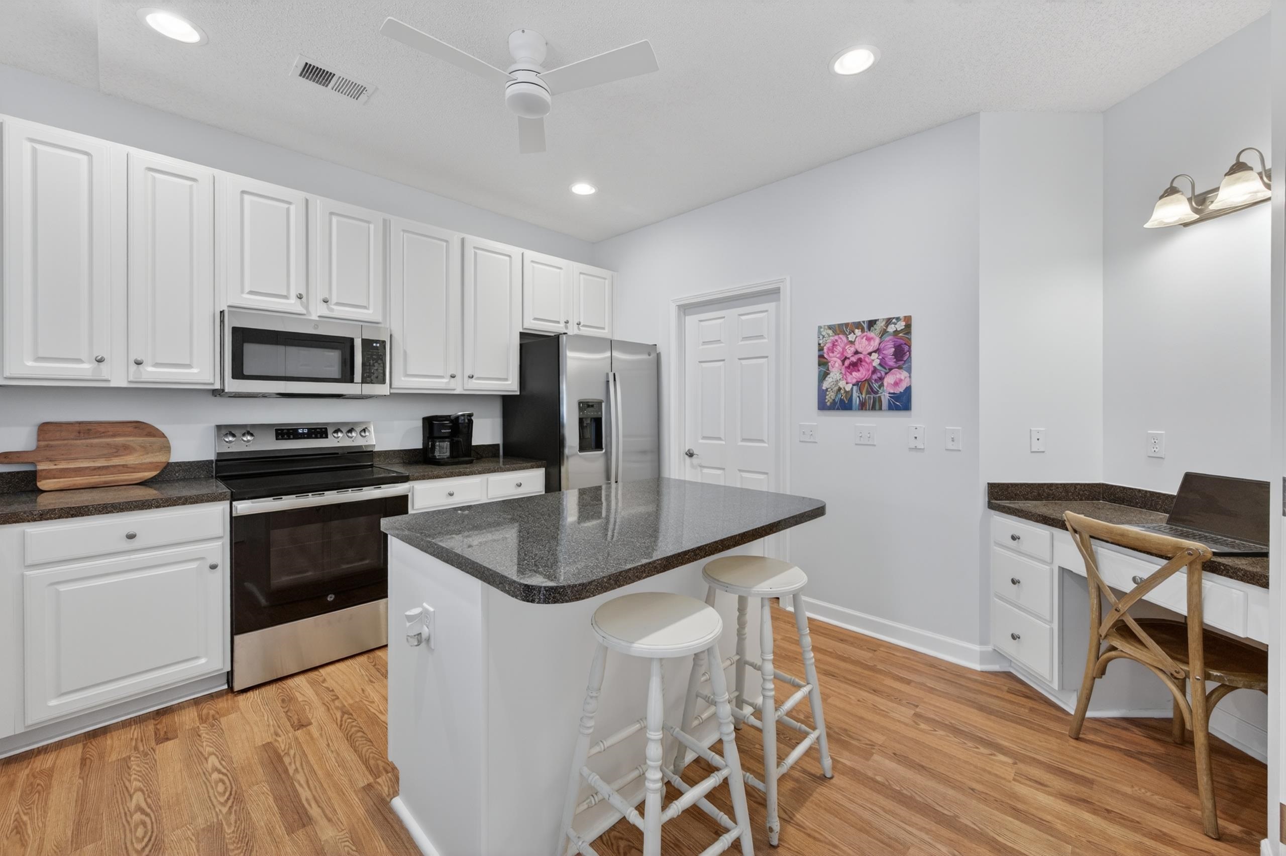 56 Highgrove Ct. Unit: 2