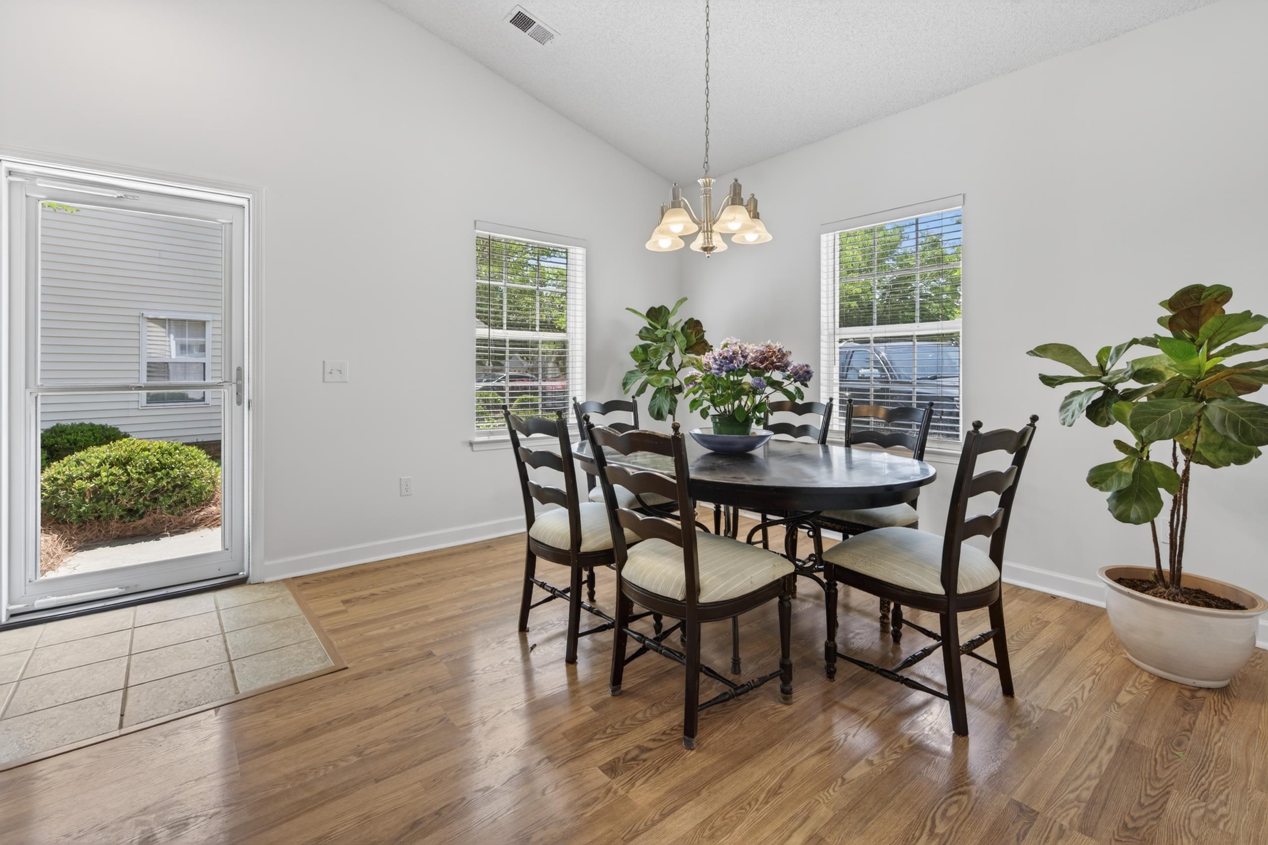 56 Highgrove Ct. Unit: 2