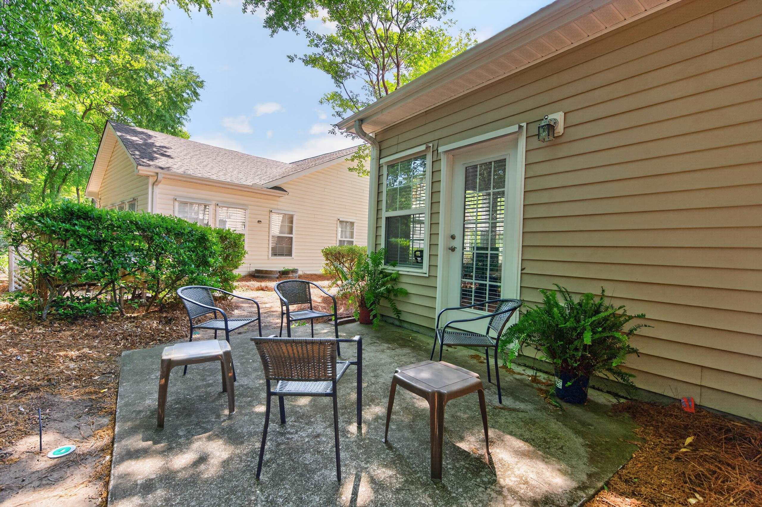 56 Highgrove Ct. Unit: 2