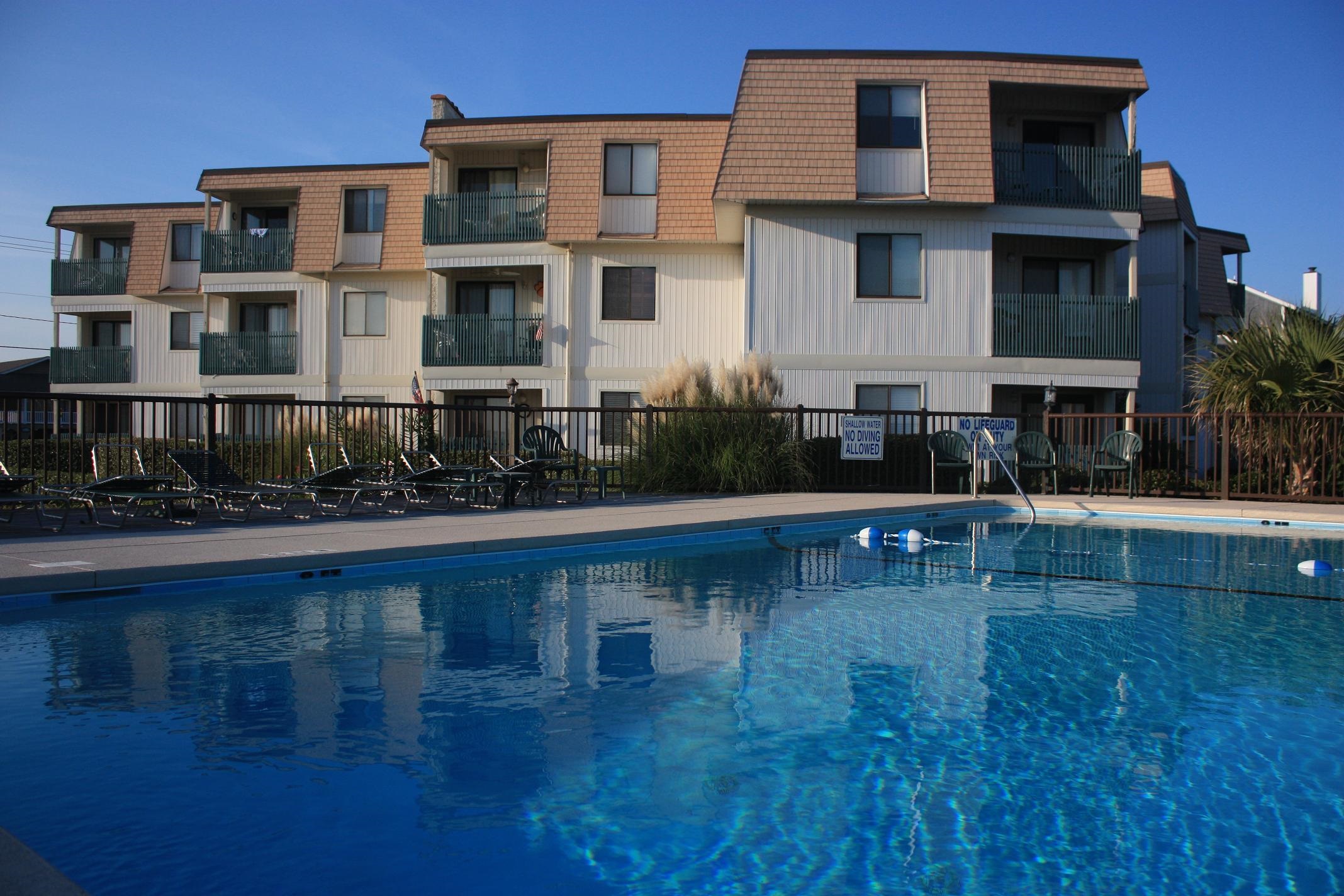 1647 S Waccamaw Dr. Unit: 16