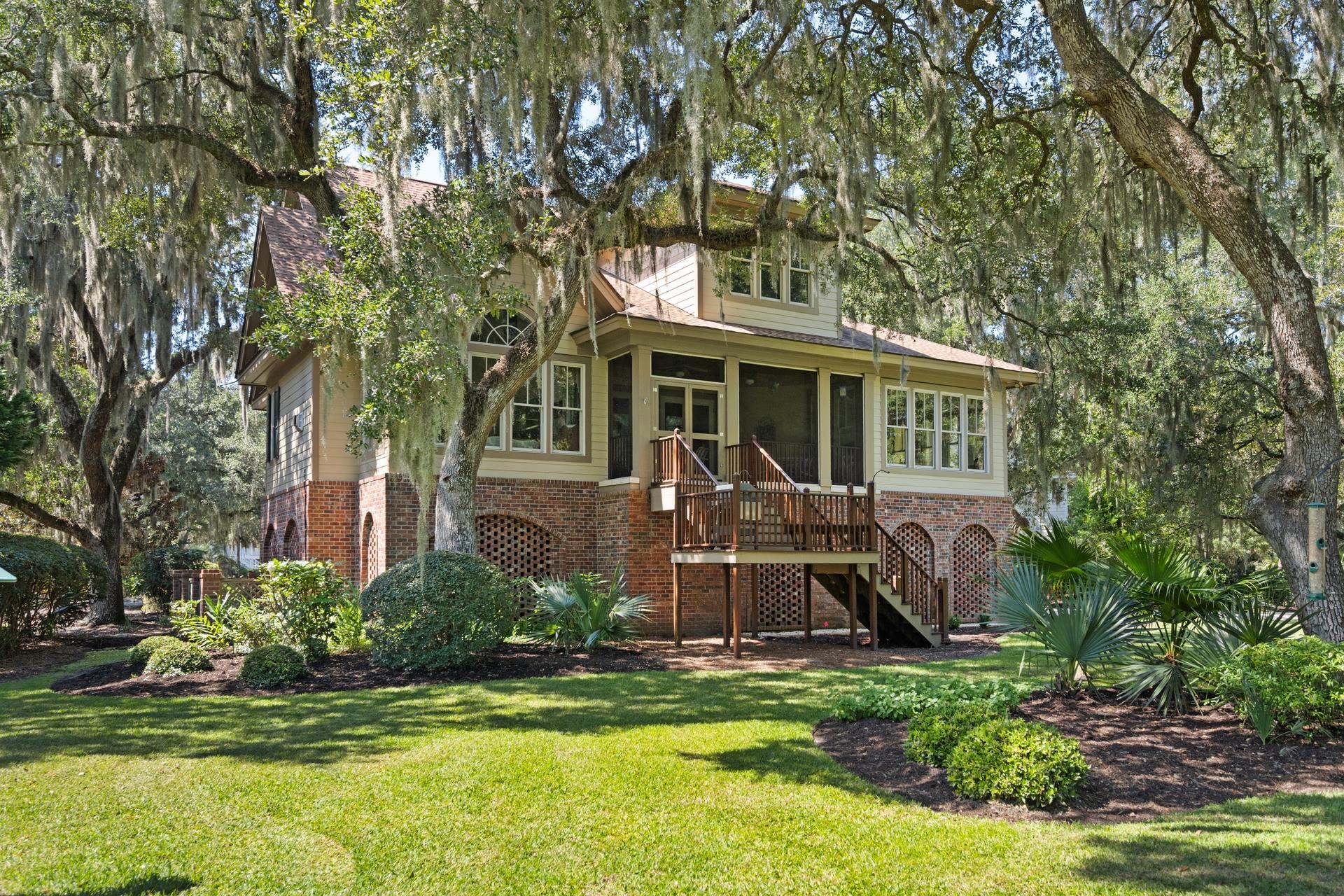 227 Summerwood Dr.