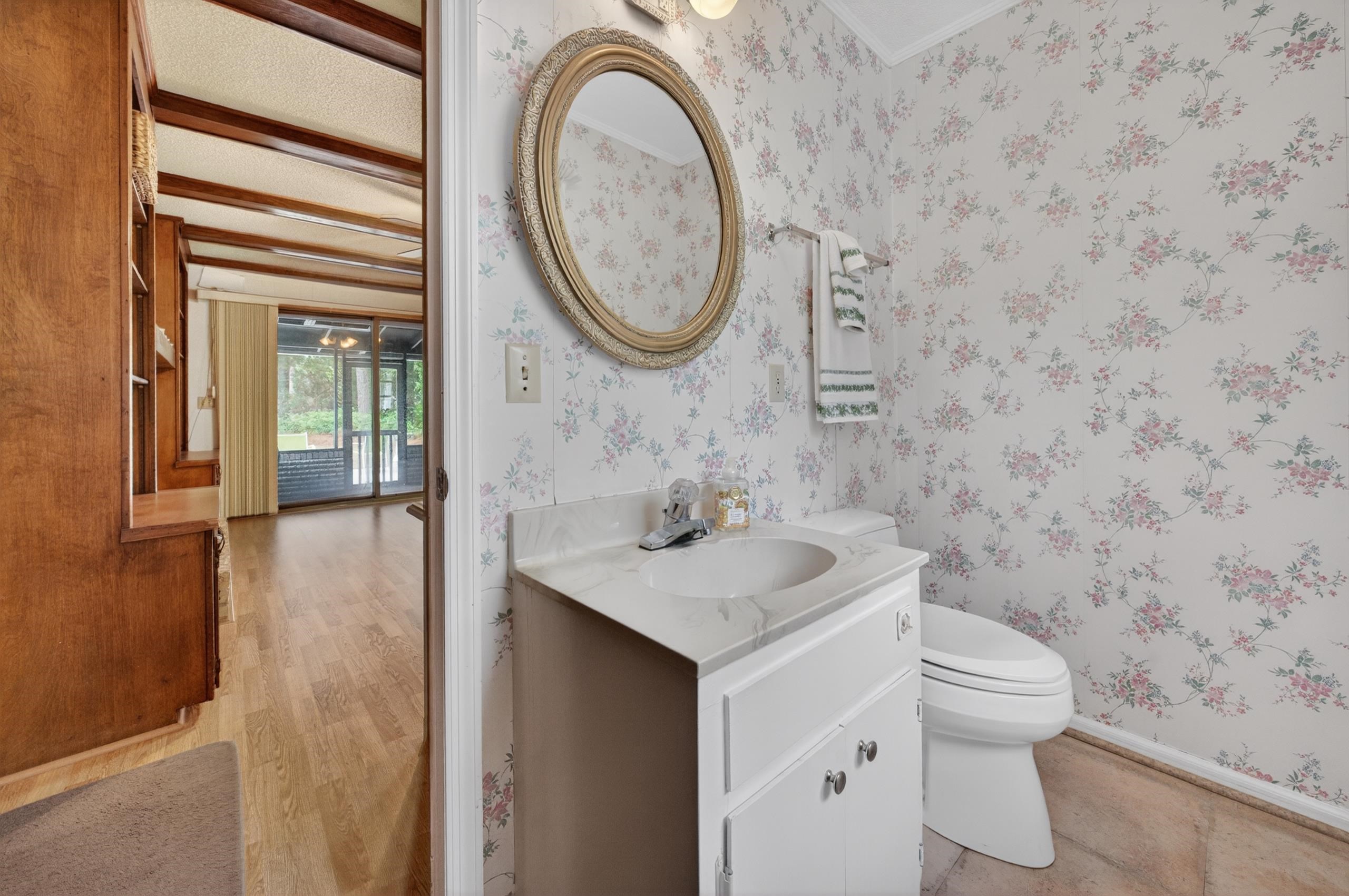 113 Capt Anthony White Ln.