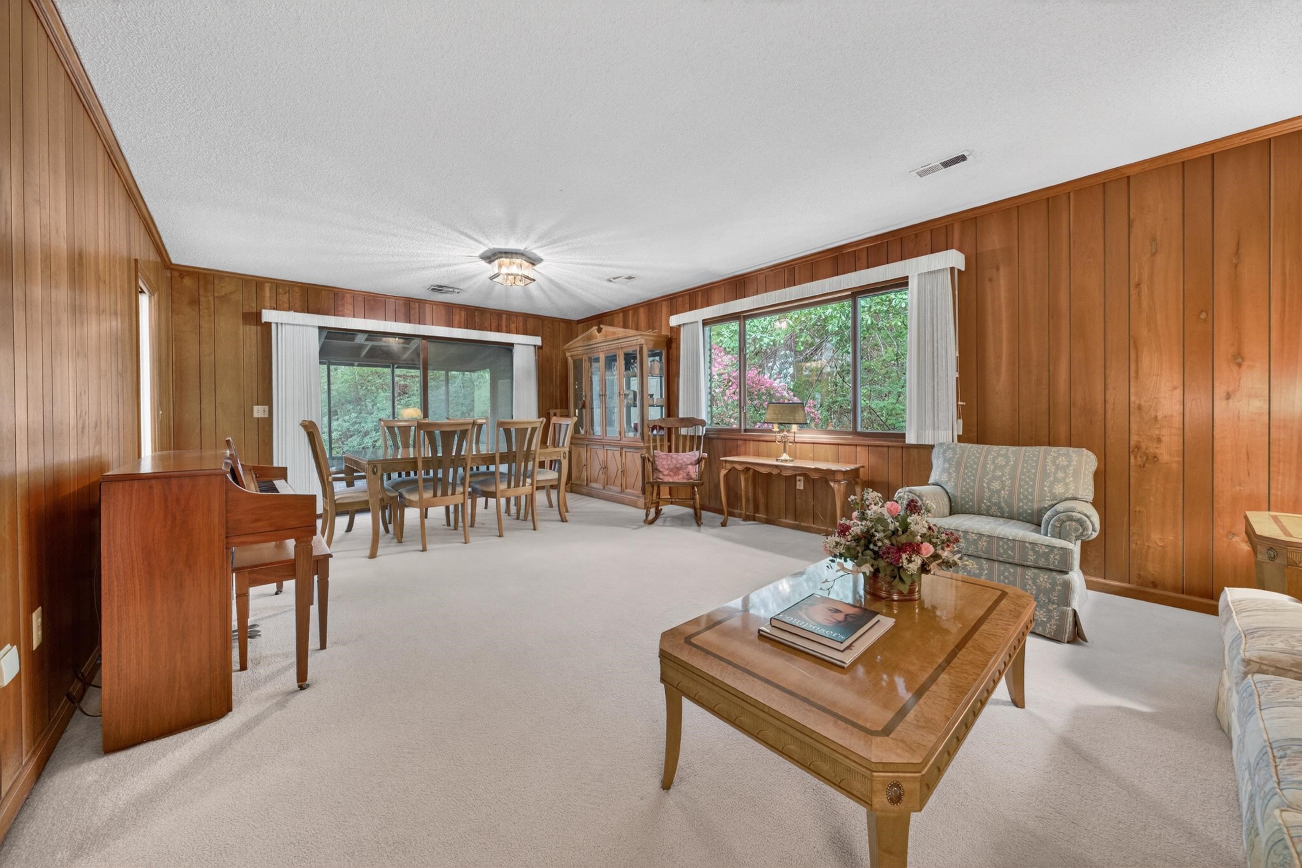 113 Capt Anthony White Ln.