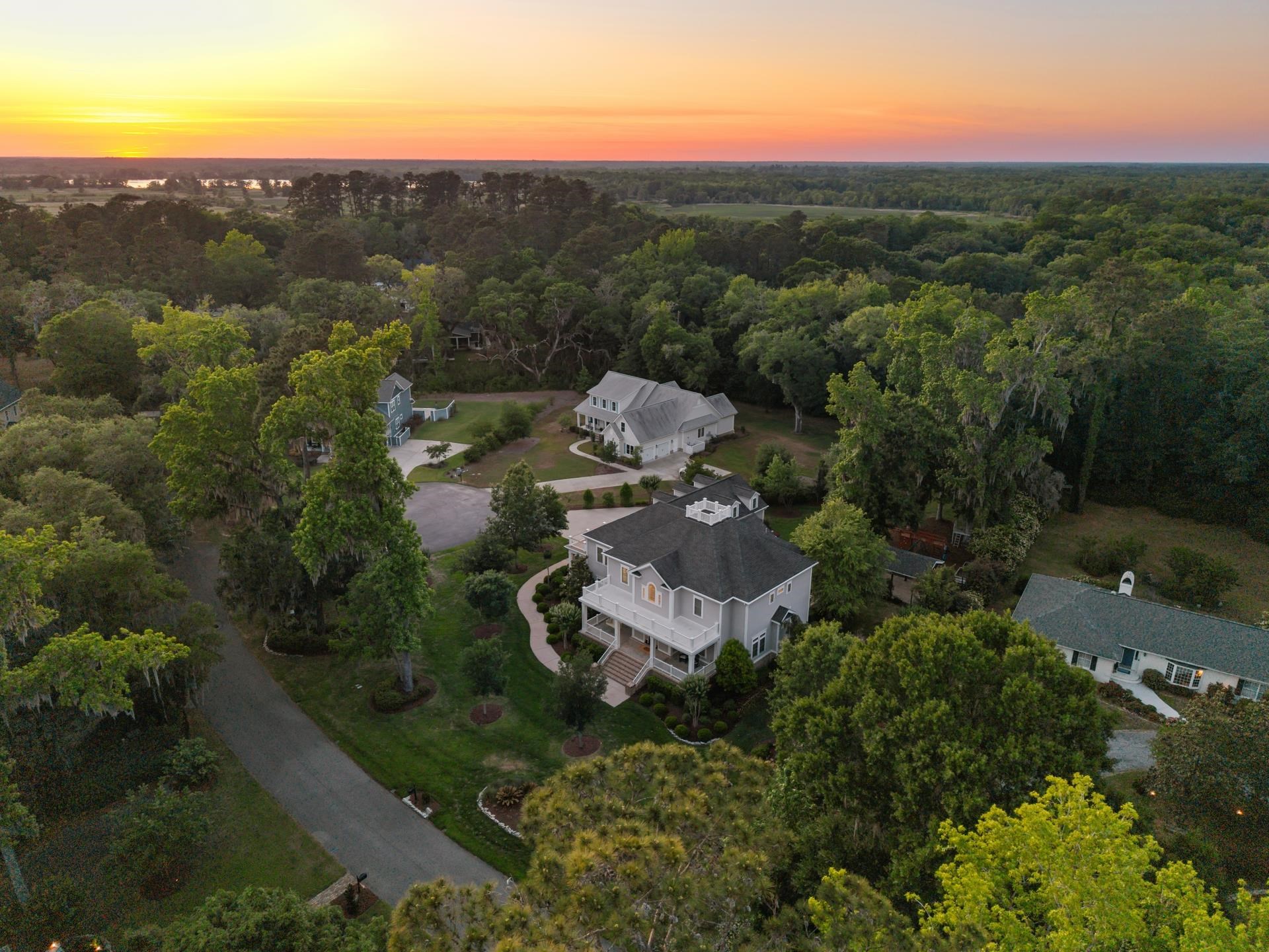 724 Tuckers Rd.
