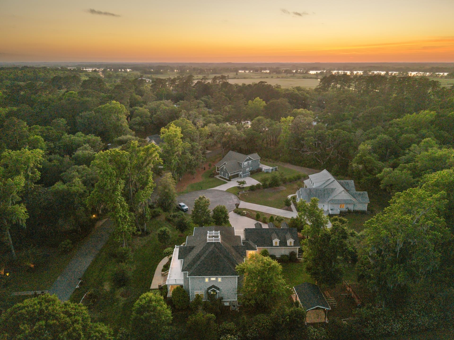 724 Tuckers Rd.