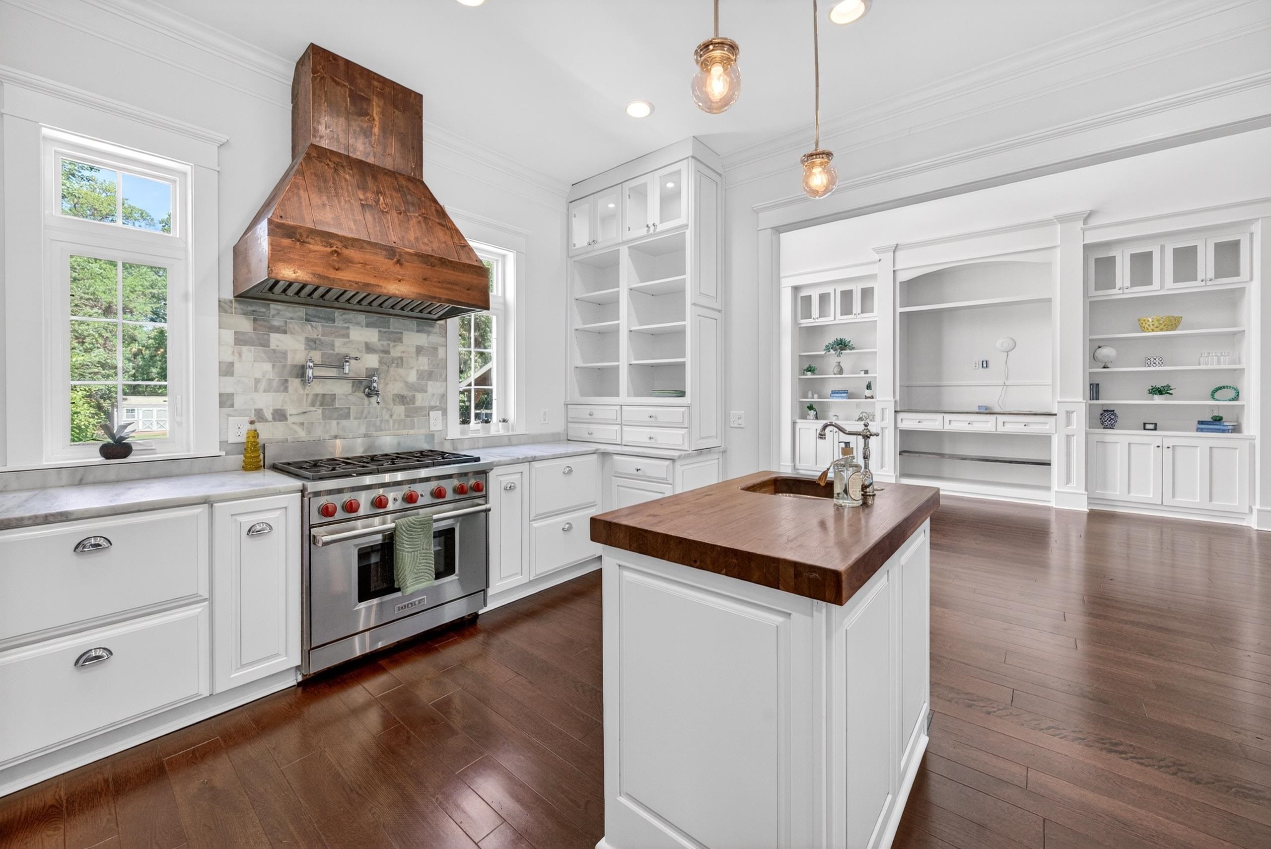 724 Tuckers Rd.