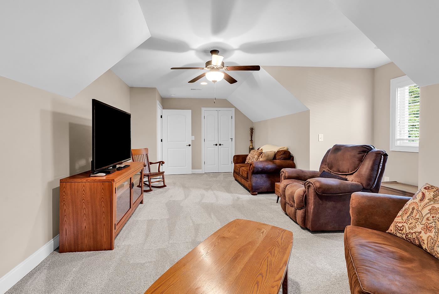 684 Chamberlin Rd.