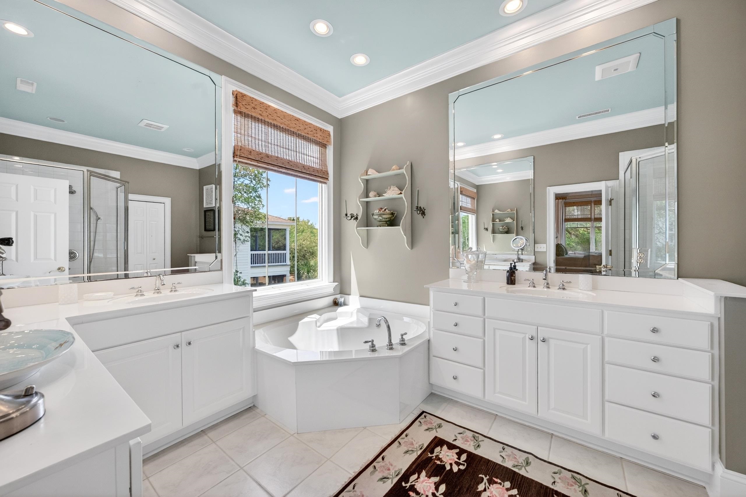 122 Sea Island Dr.