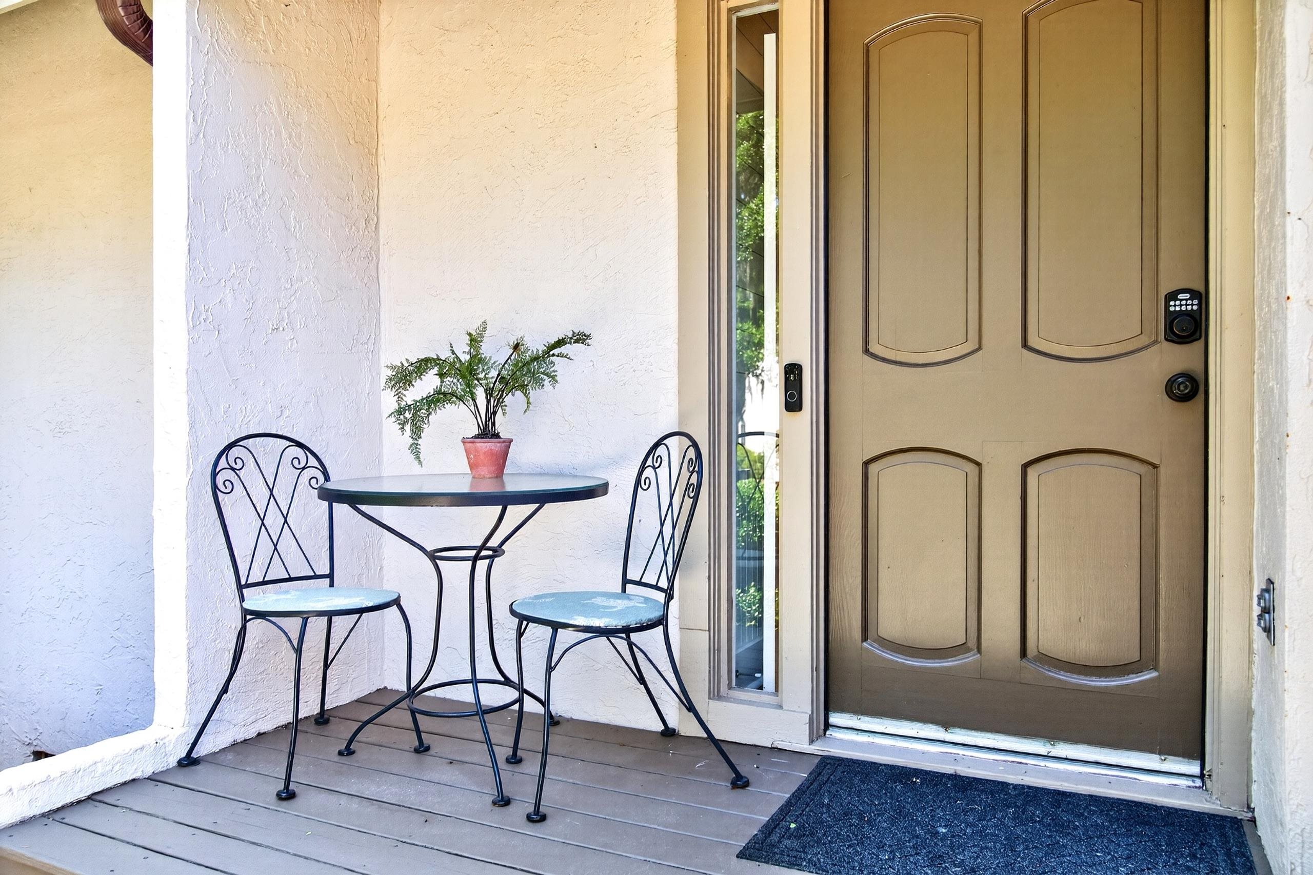 204 Bamboo Loop Unit: 202