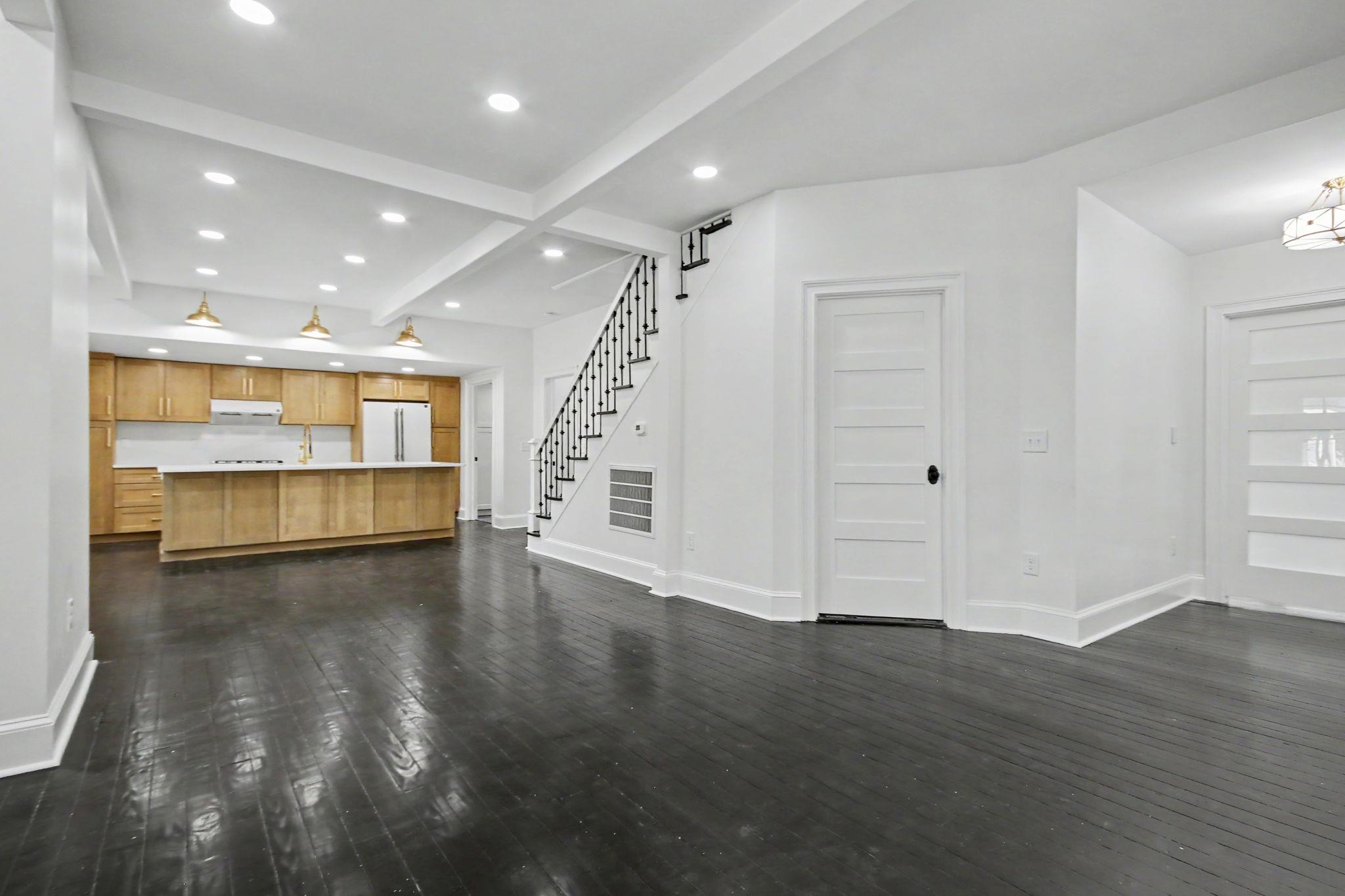128 Wood St.