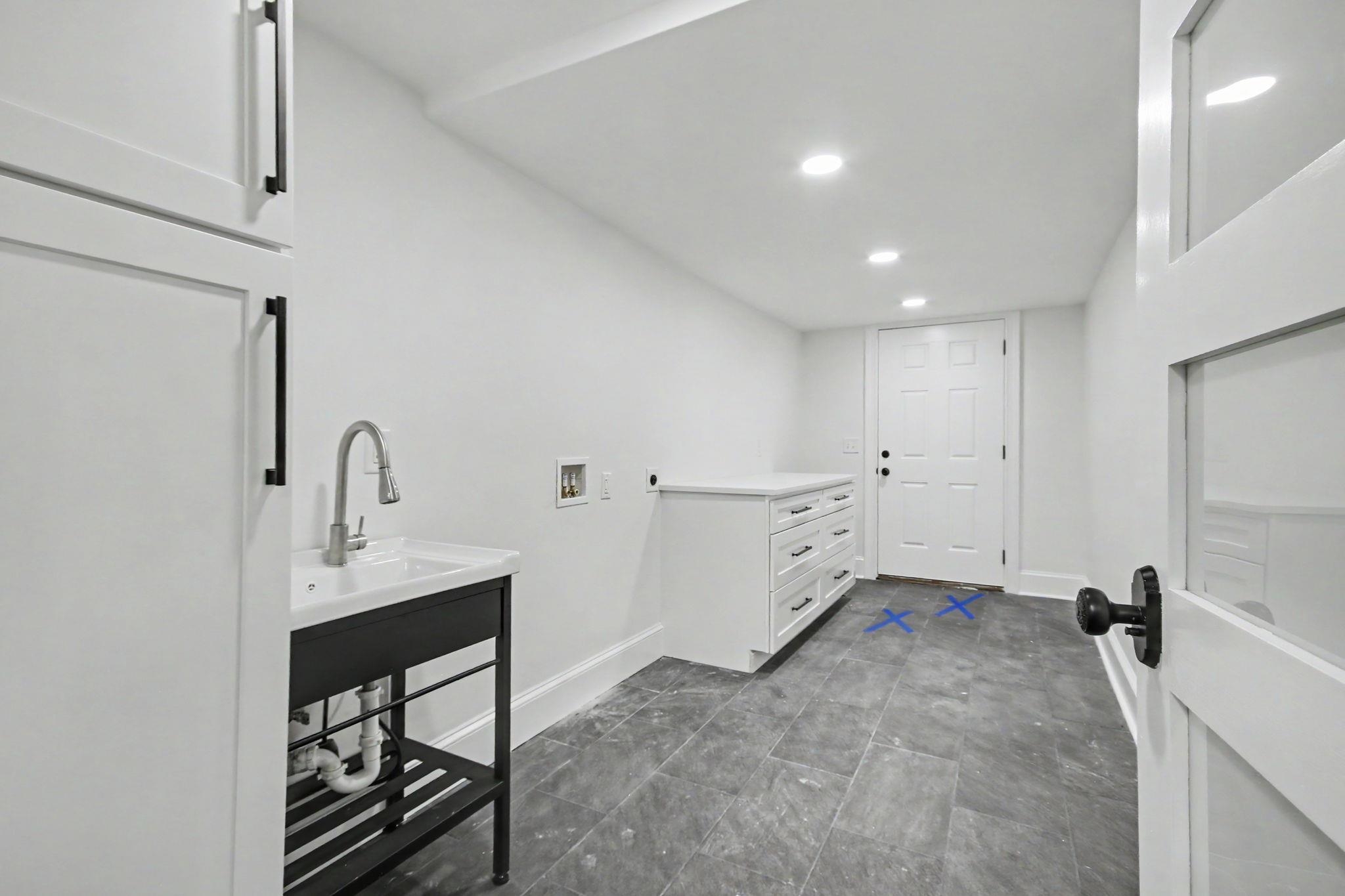 128 Wood St.