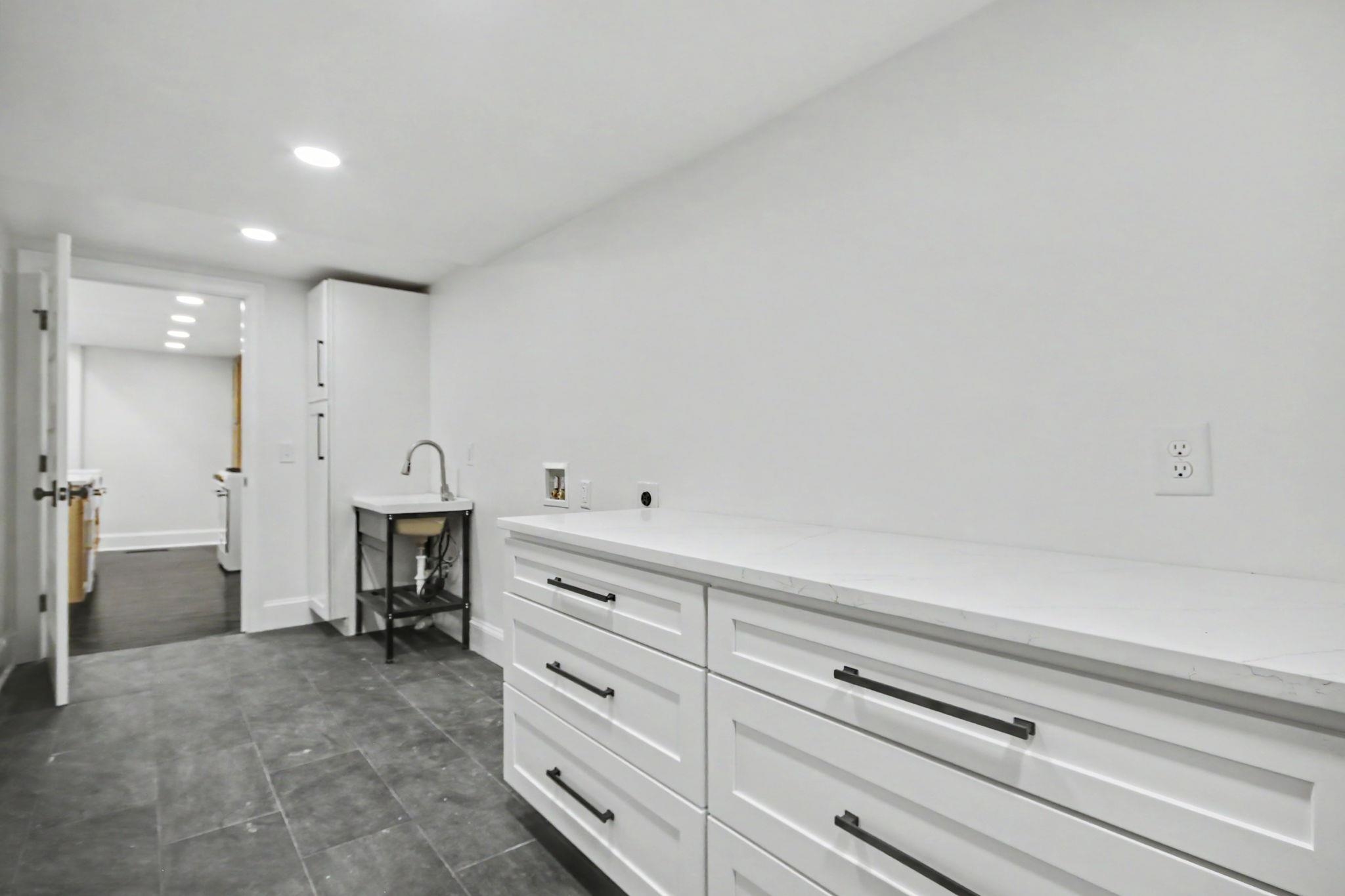 128 Wood St.