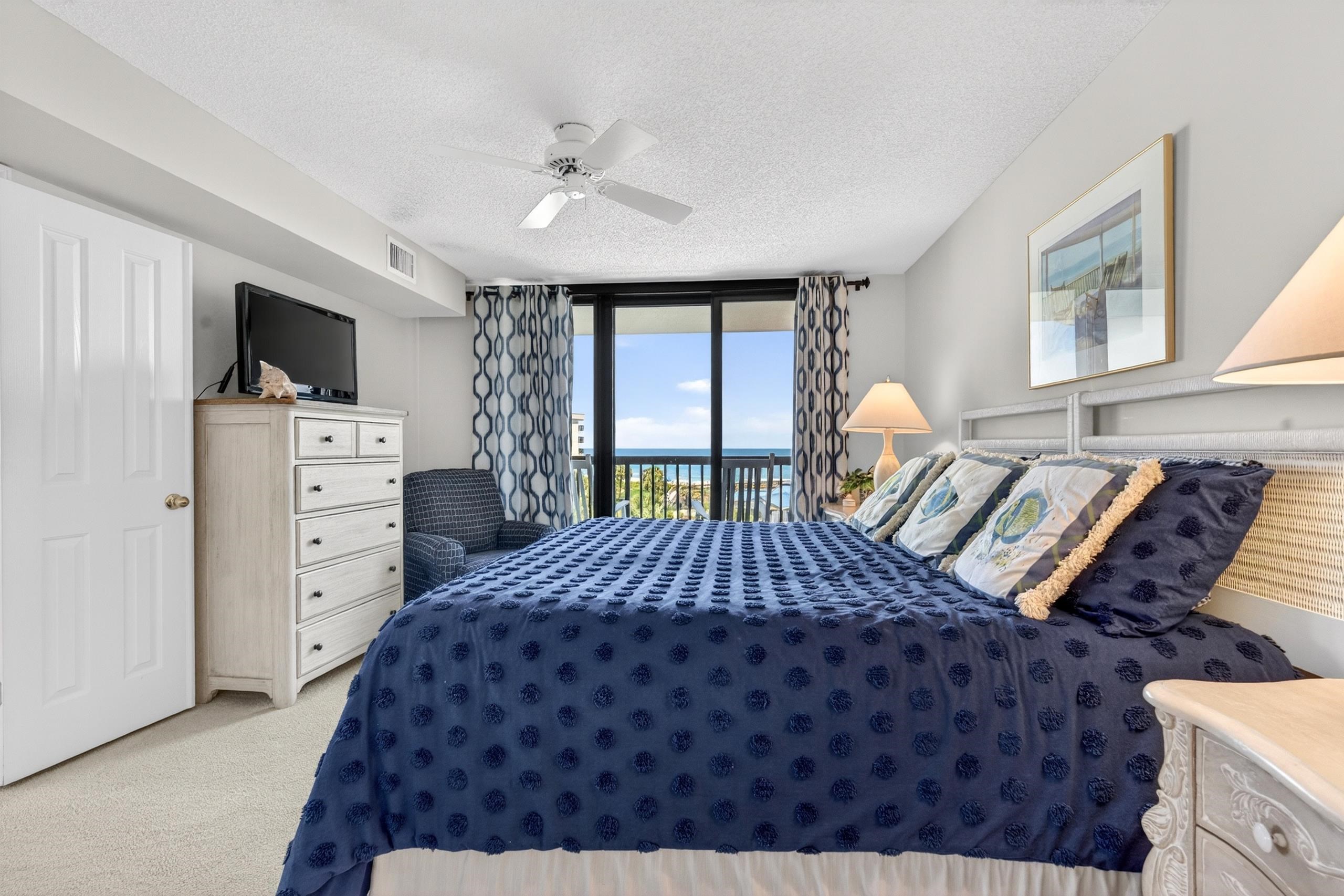 709 Retreat Beach Circle Unit: D-4A