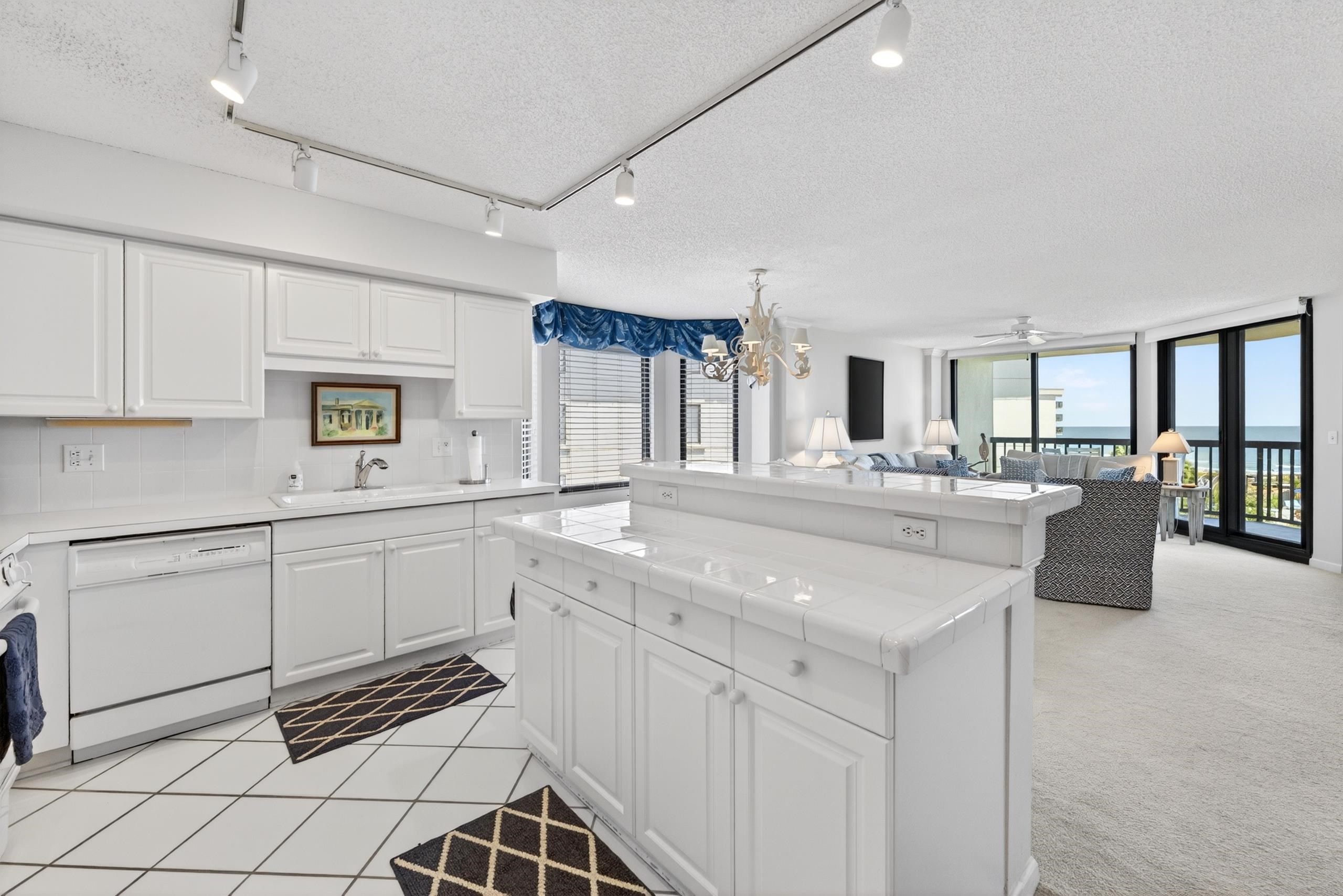 709 Retreat Beach Circle Unit: D-4A