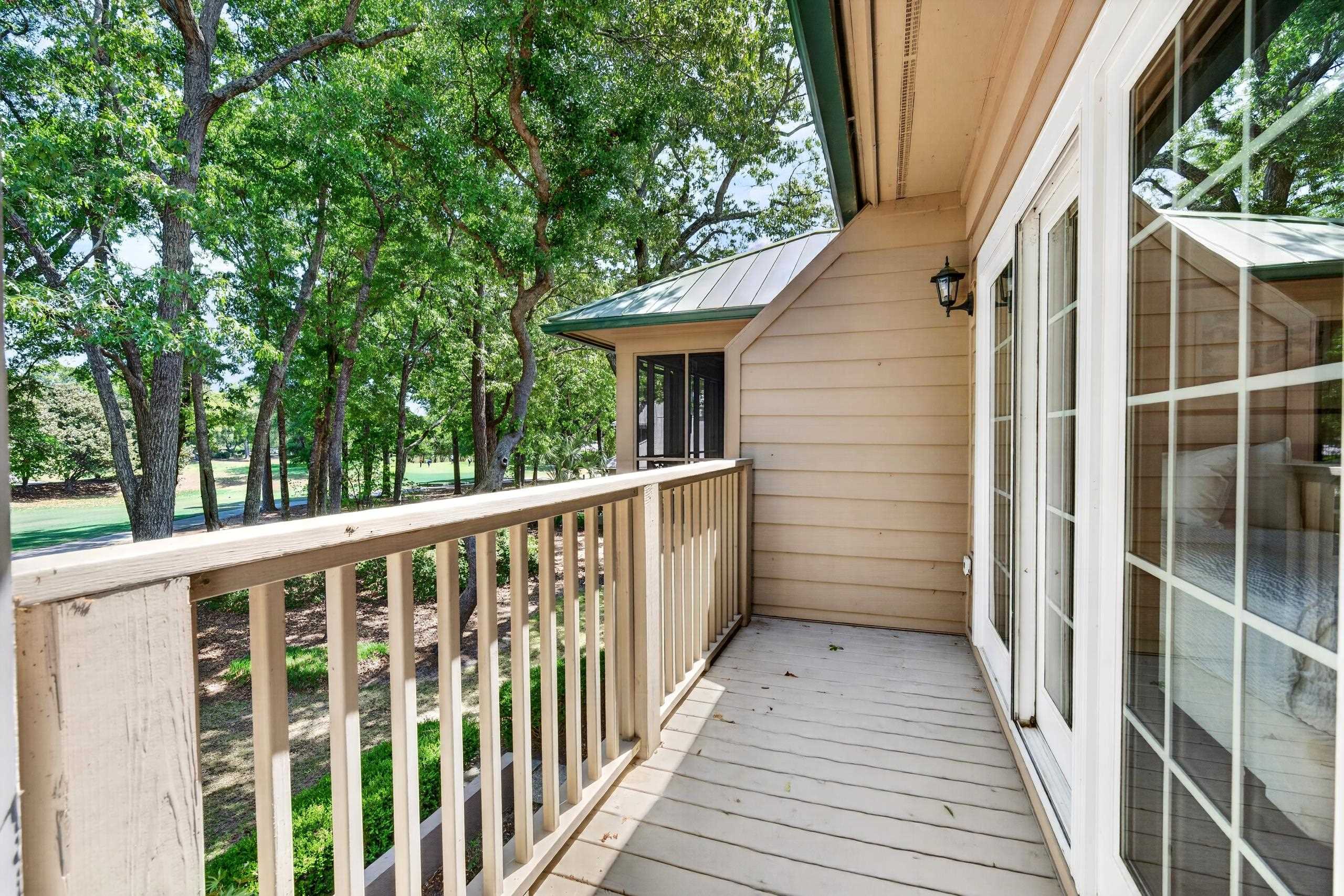273-3 Golden Bear Dr. Unit: 3