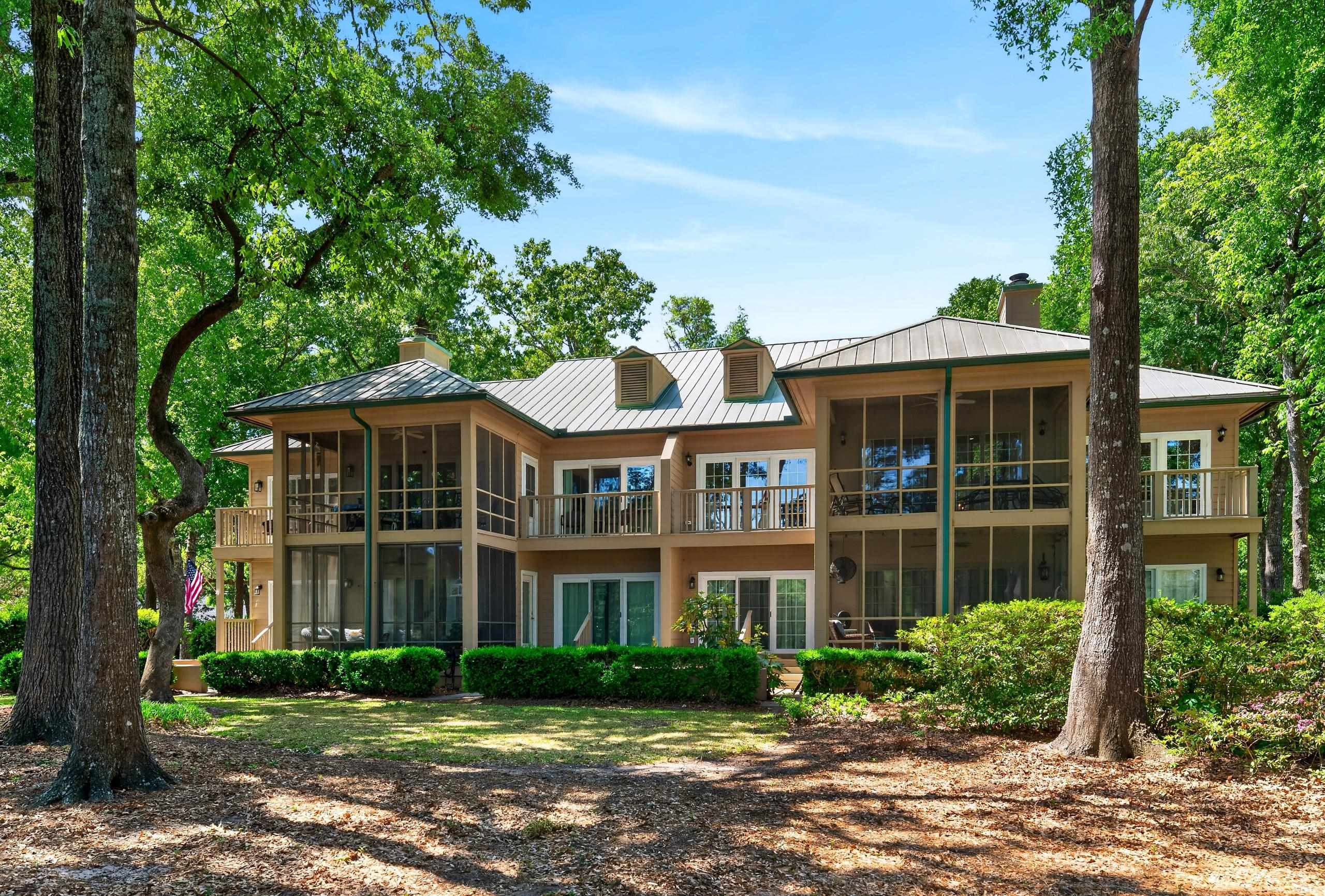 273-3 Golden Bear Dr. Unit: 3