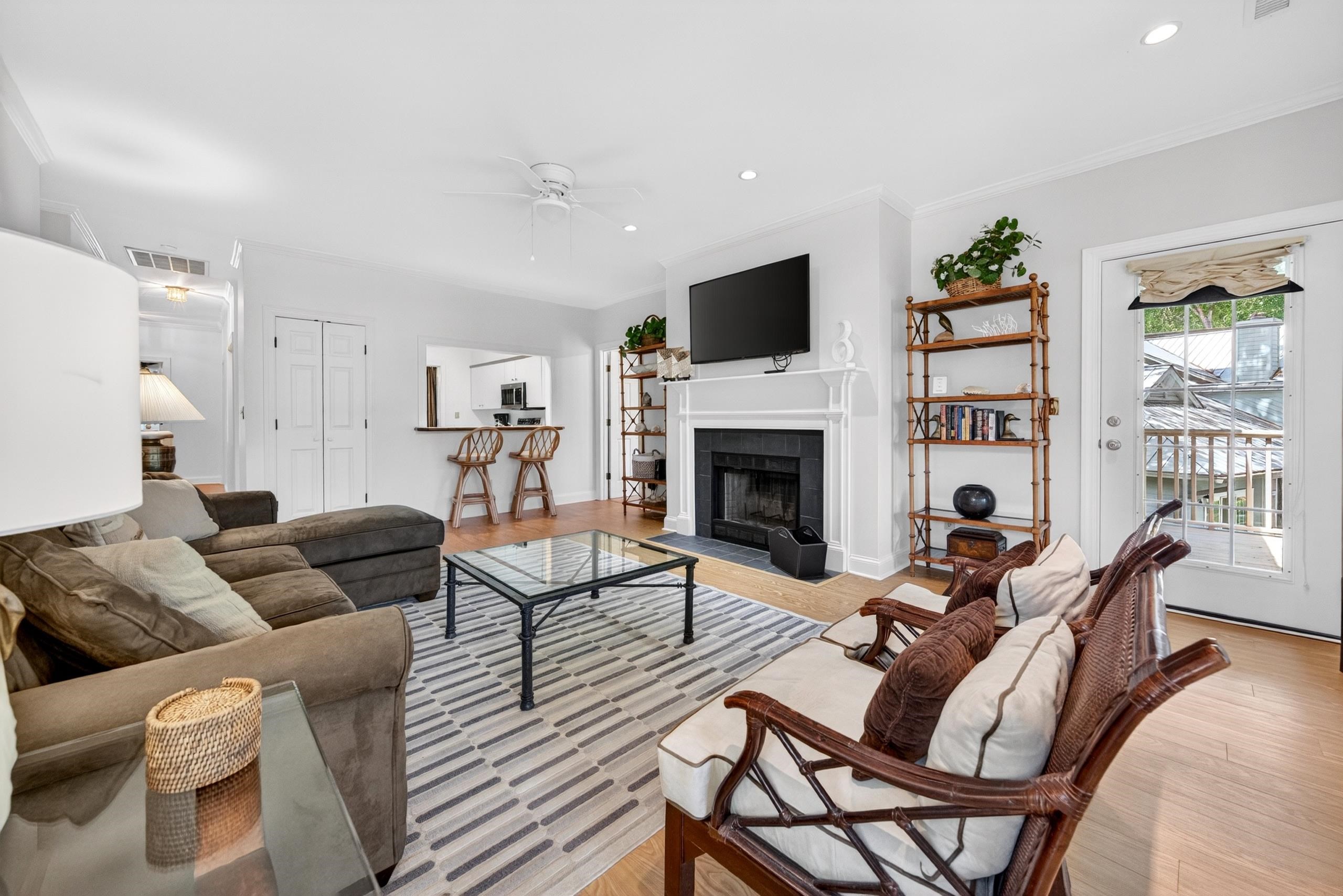273-3 Golden Bear Dr. Unit: 3