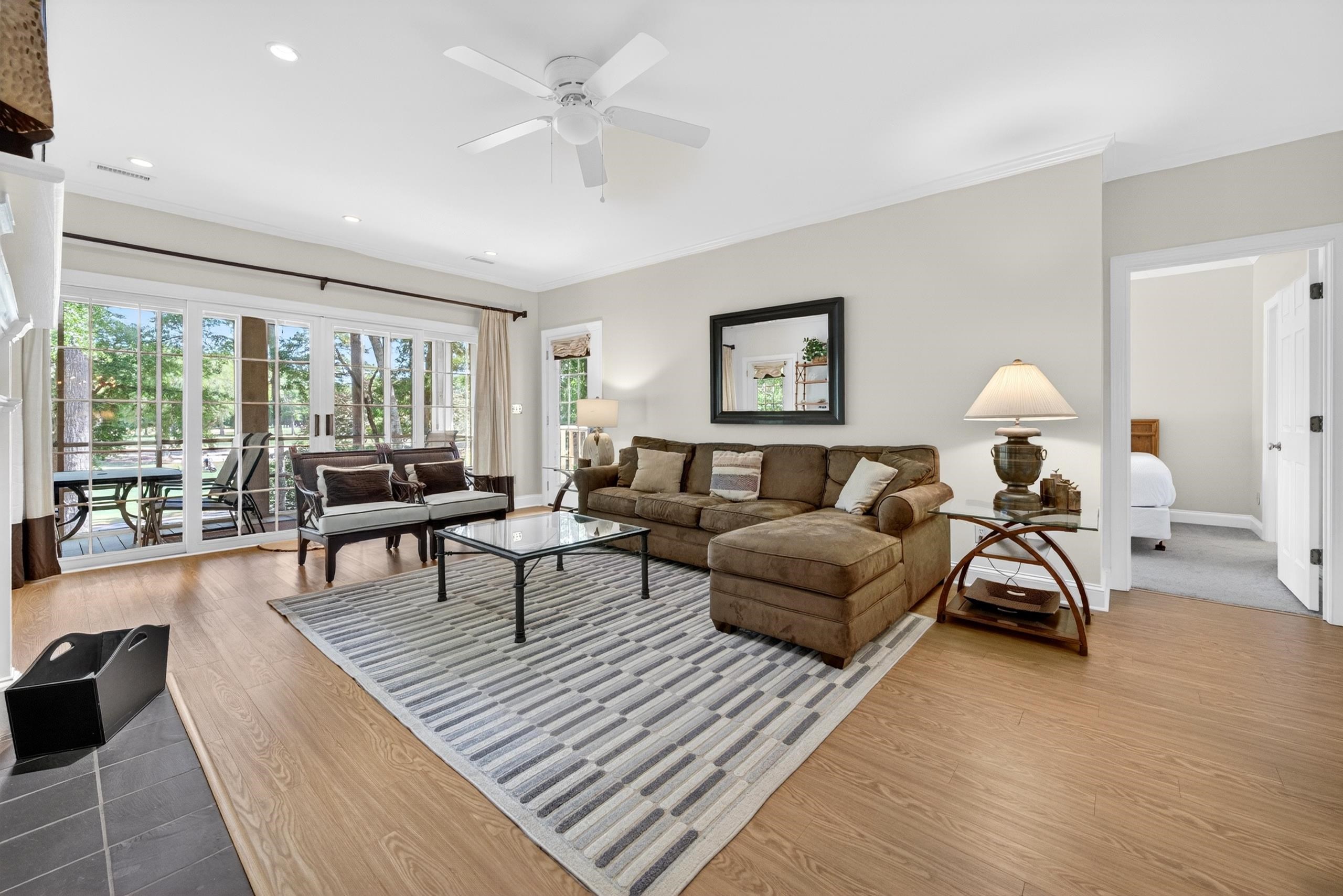 273-3 Golden Bear Dr. Unit: 3