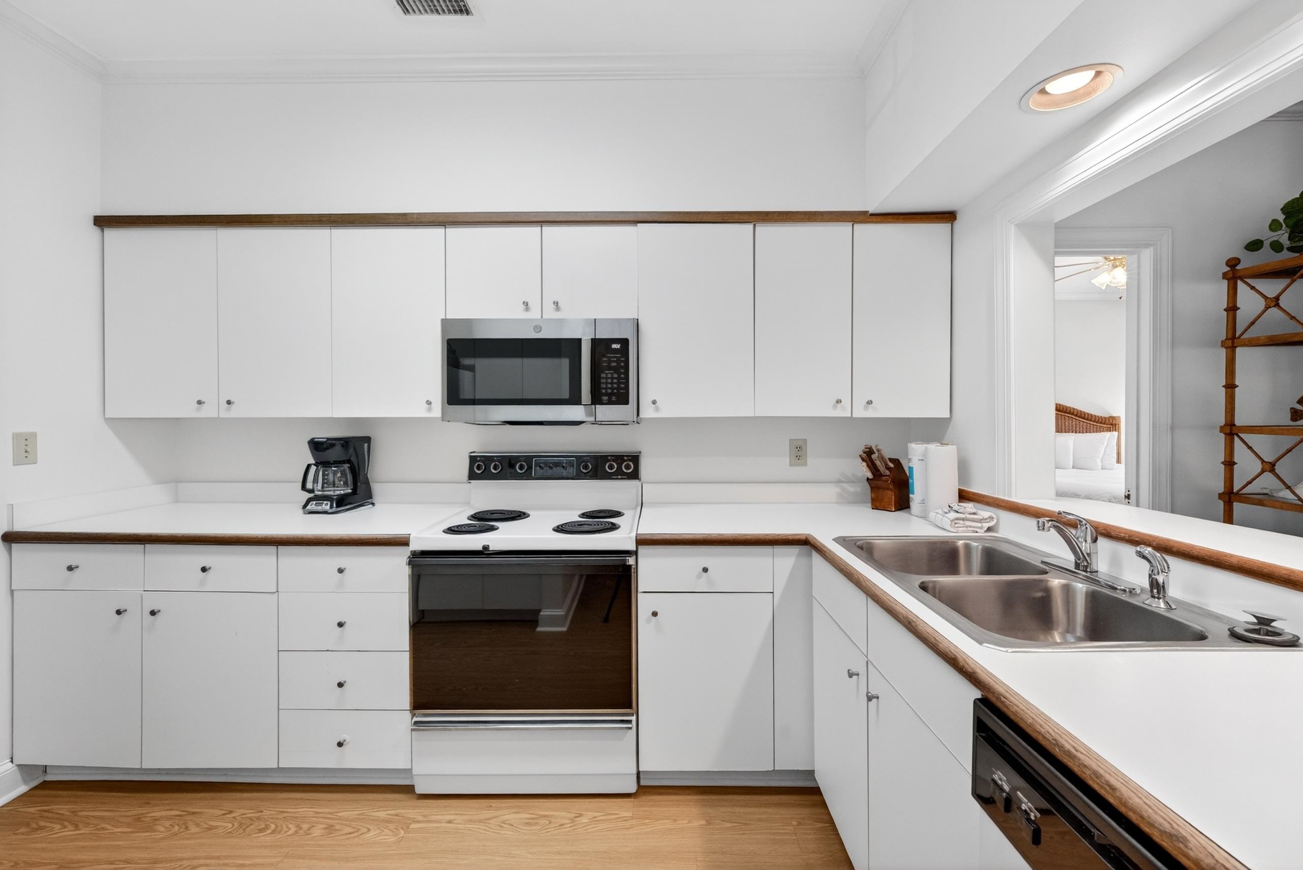 273-3 Golden Bear Dr. Unit: 3