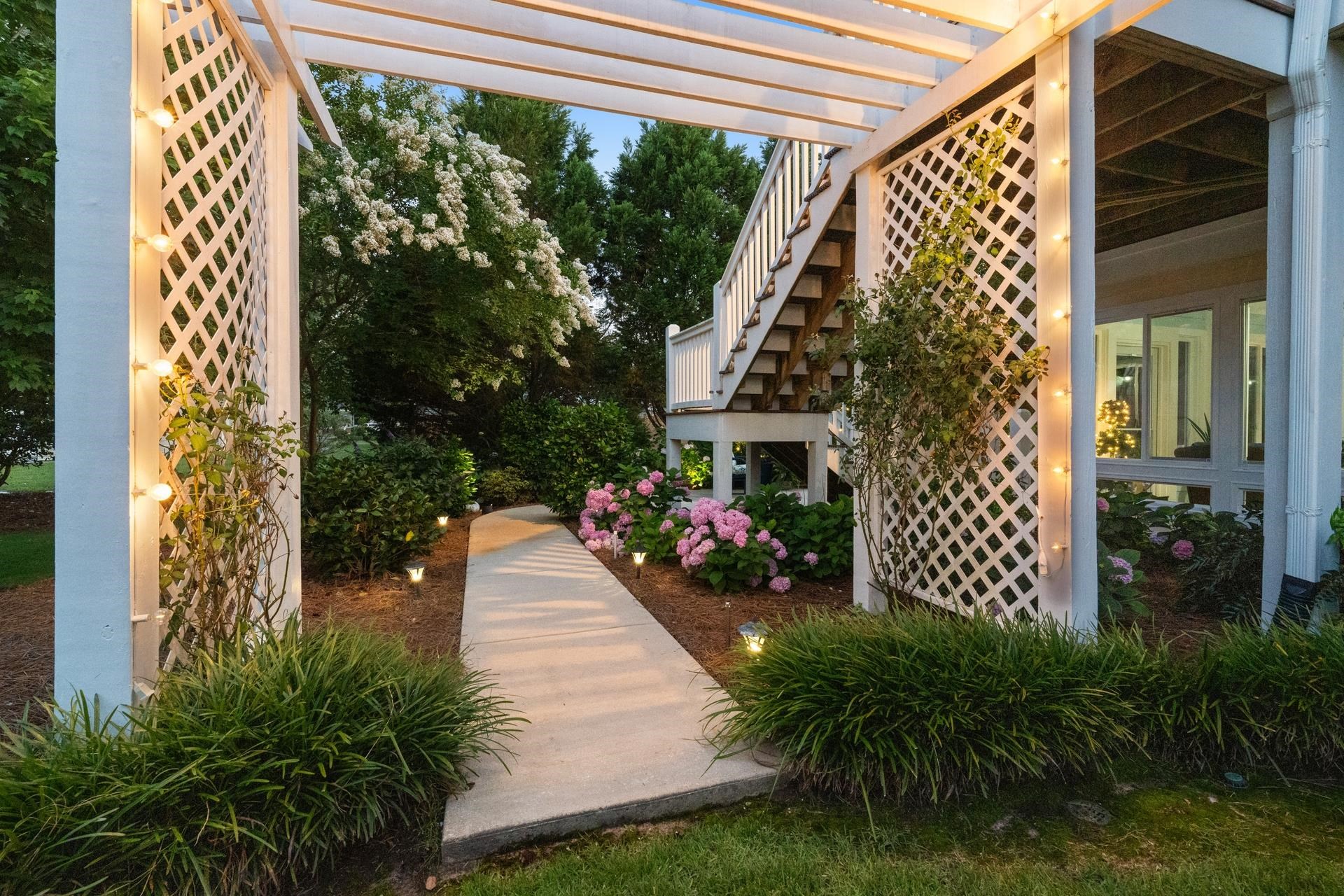 324 Graytwig Circle