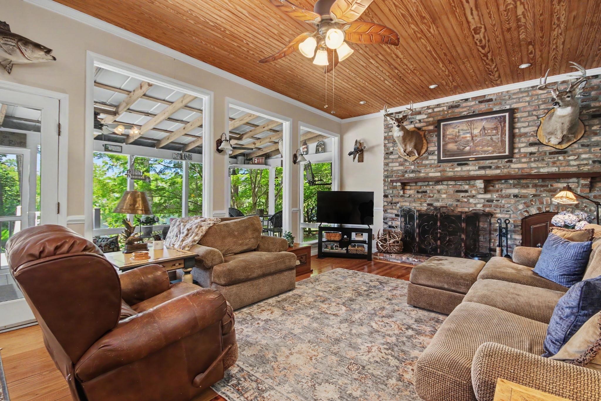 203 Cree Trail