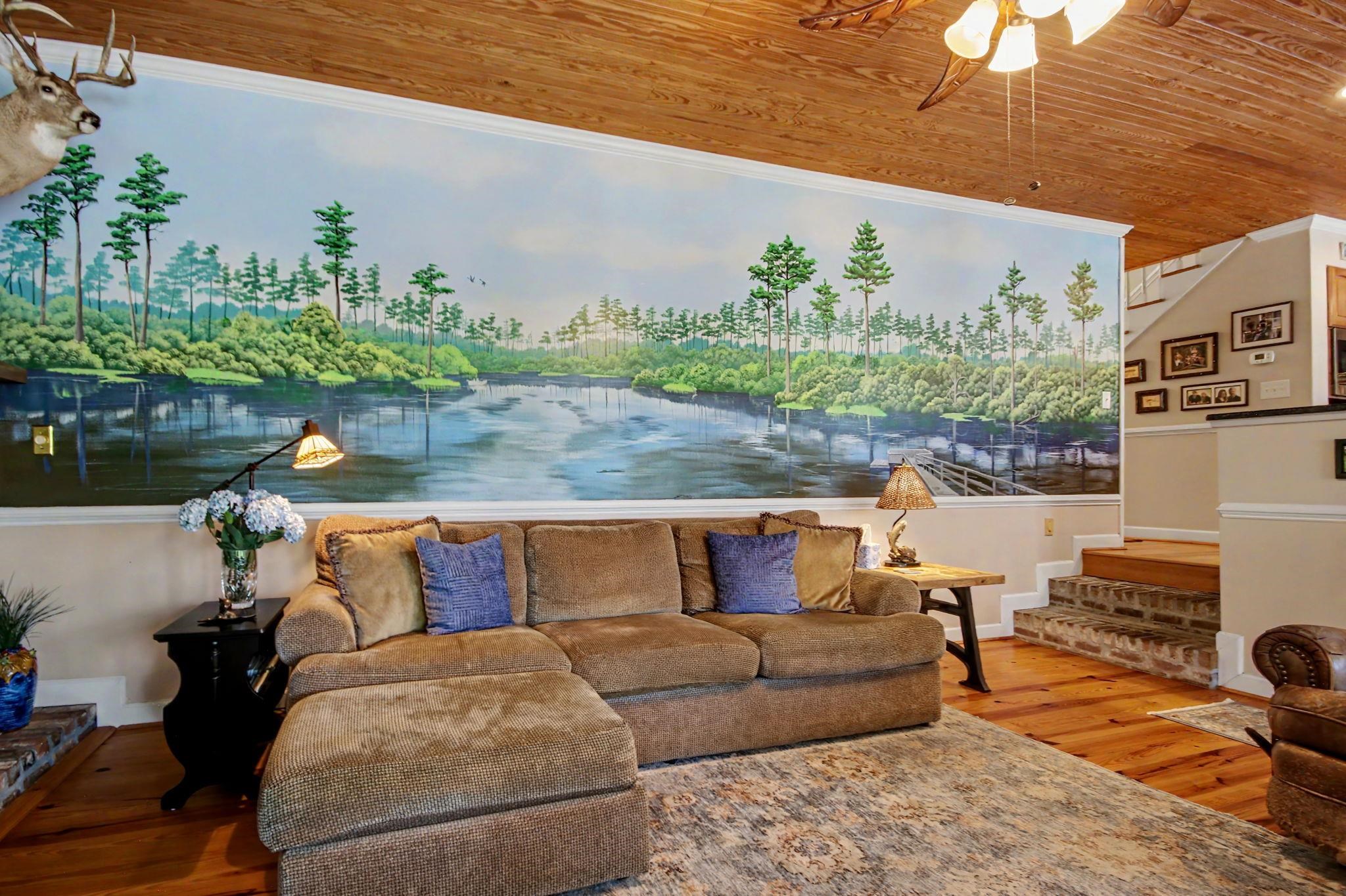 203 Cree Trail