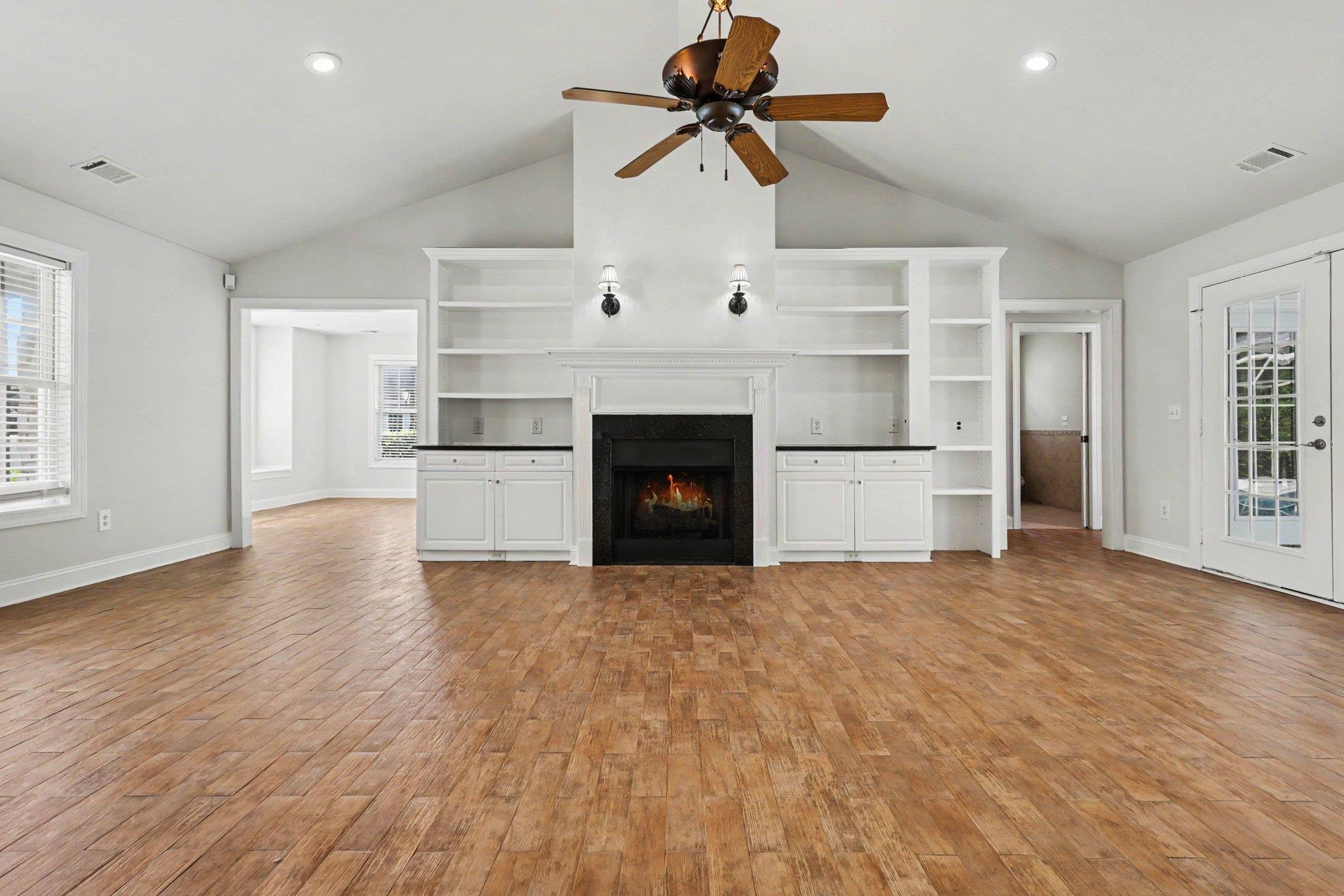 3673 Kingsley Dr.