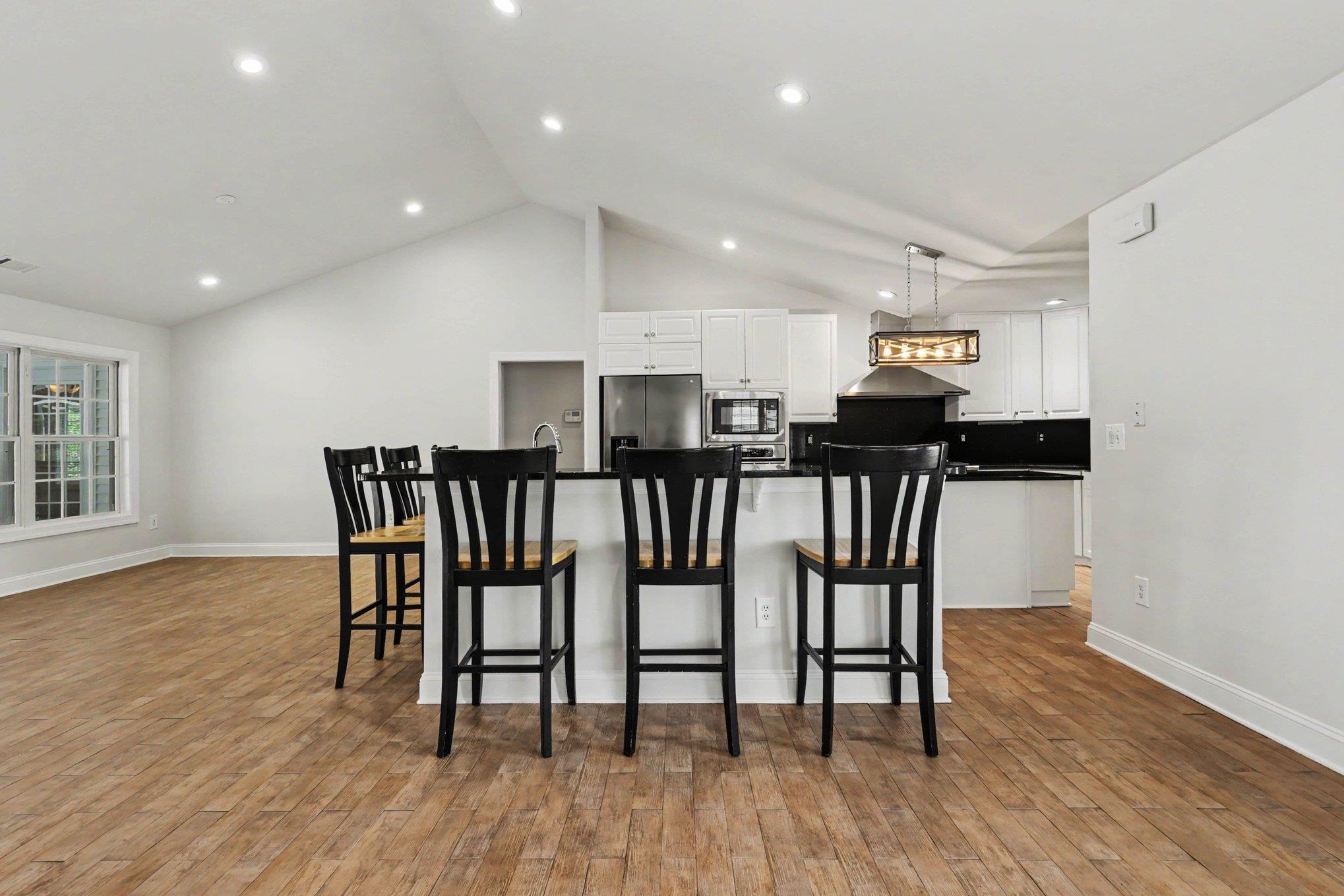 3673 Kingsley Dr.