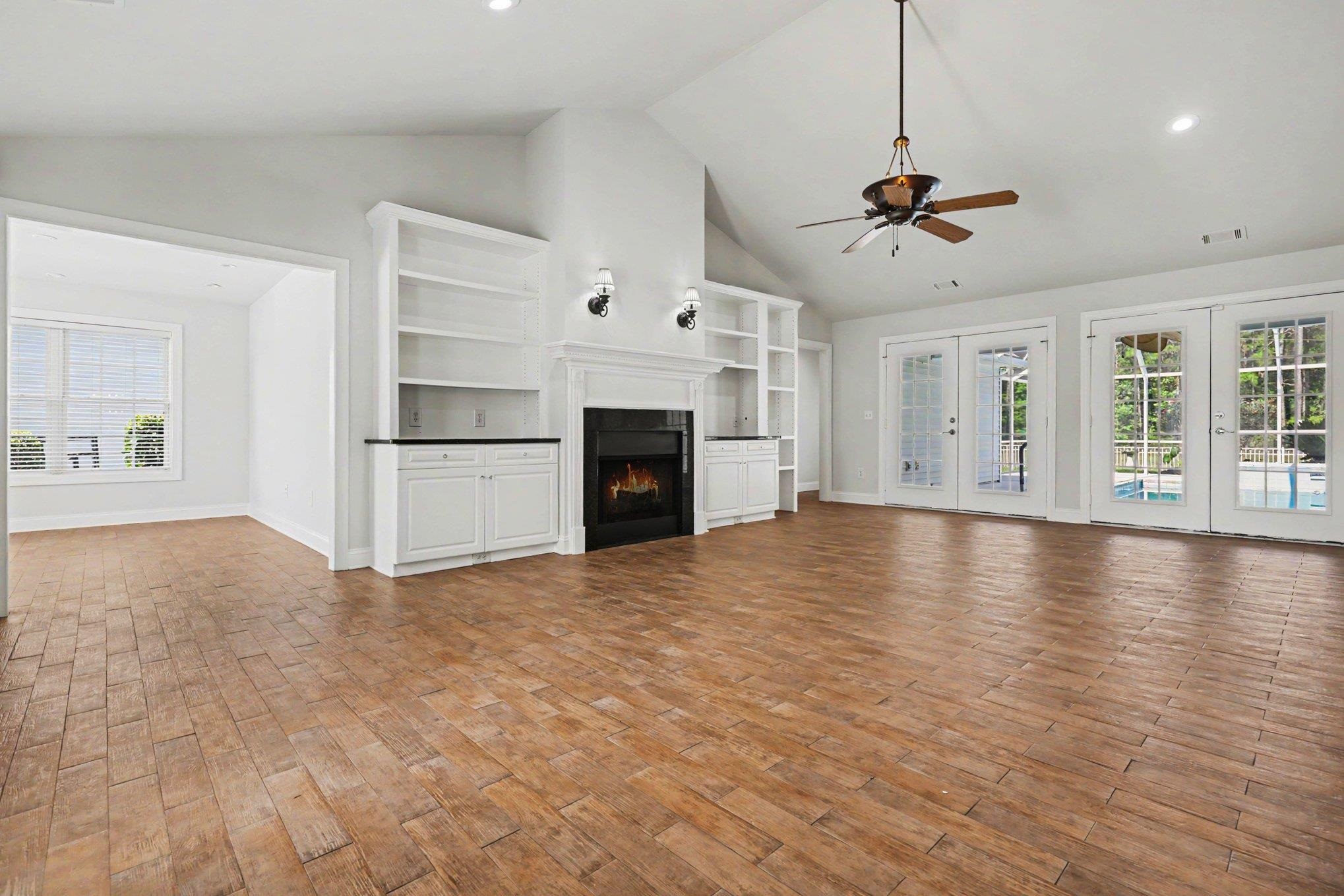 3673 Kingsley Dr.