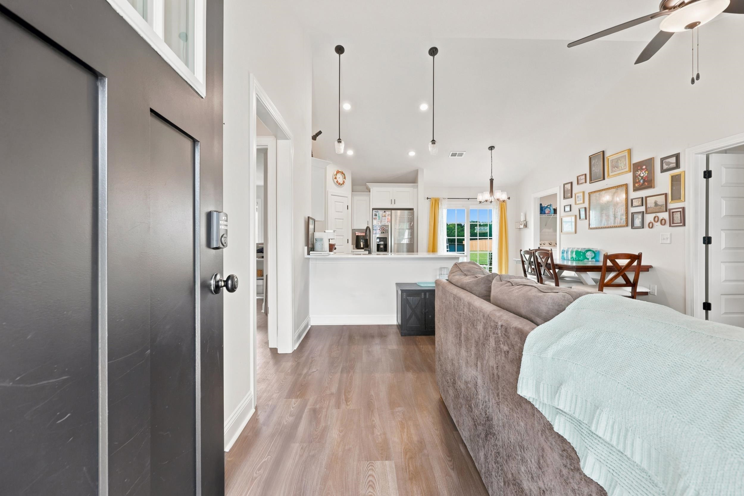 2581 Cottonwood Dr.